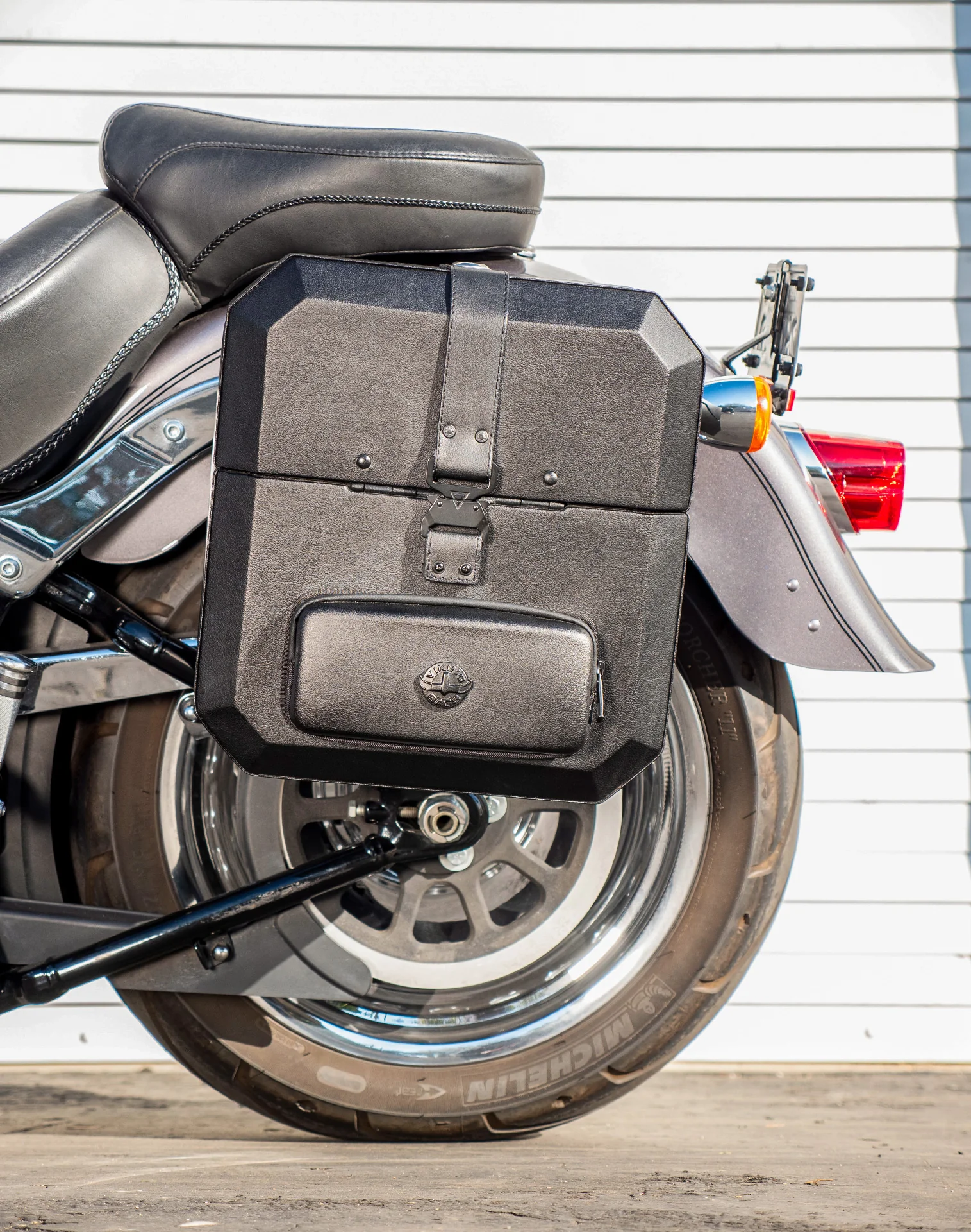 15L - Outlaw Quick Mount Medium Hard Solo Saddlebag (Left Only) for Harley Softail Fat Boy Lo FLSTFB - Image 4