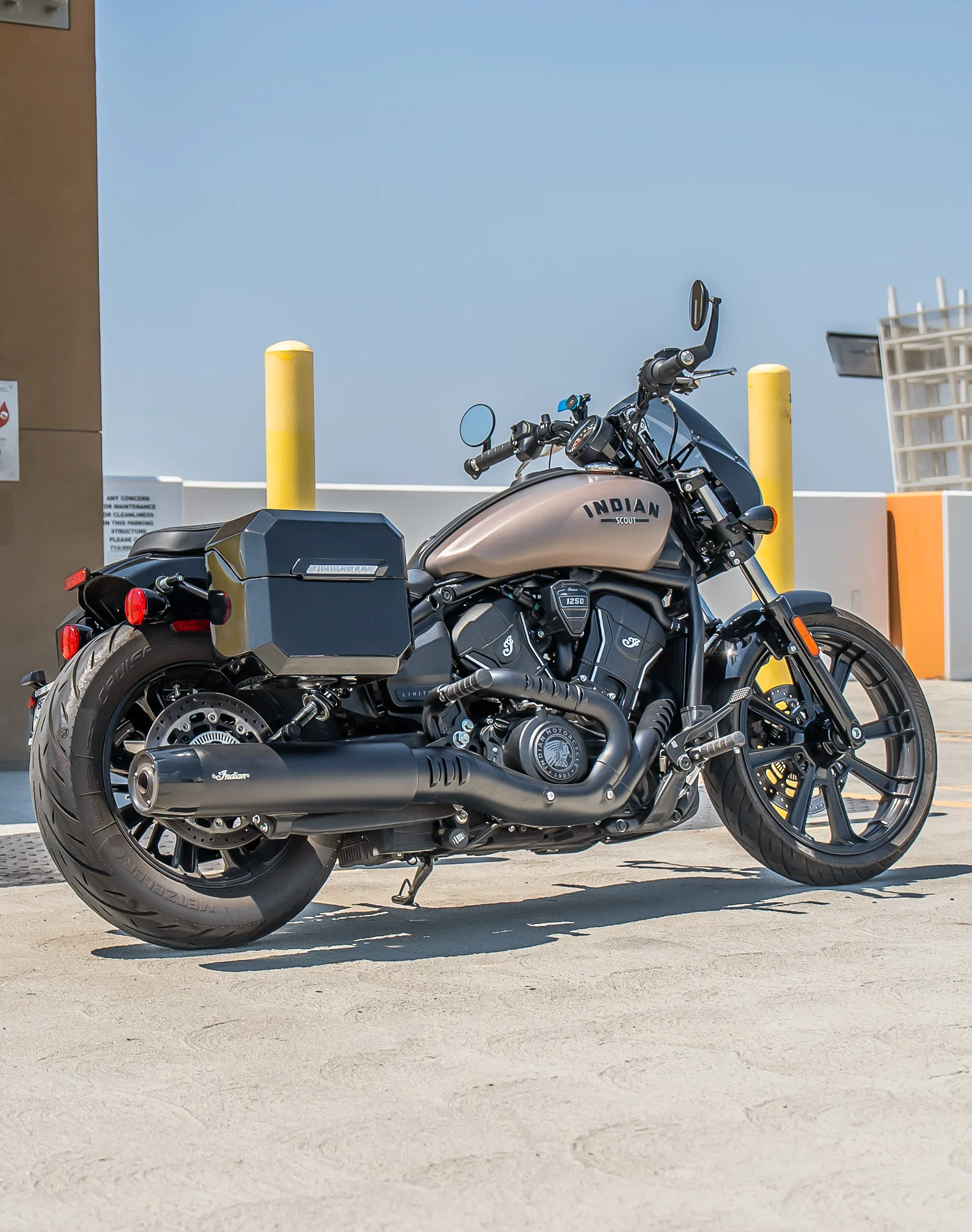 20L - Outlaw Quick-Mount Small 2025+ Indian Scout Sixty Bobber Painted Hard Saddlebags - Image 3