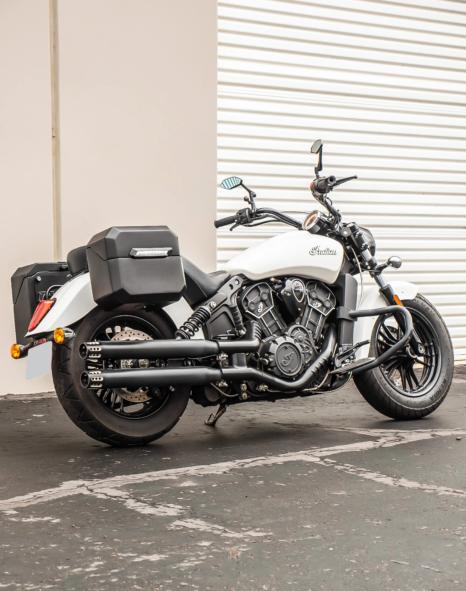 20L - Outlaw Quick-Mount Small Indian Scout Sixty Classic 2025+ Matte Hard Saddlebags - Image 3