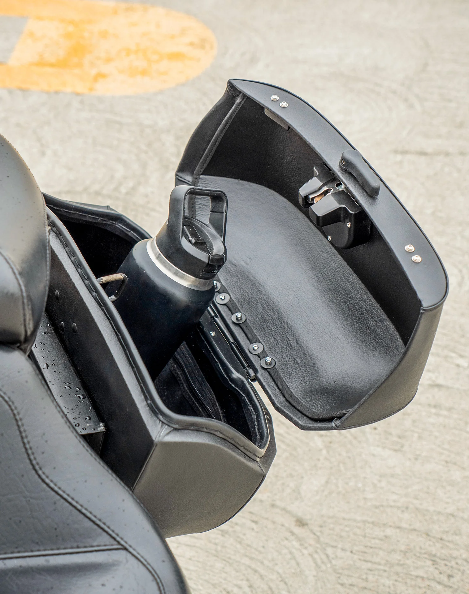 40L - Lamellar Raven XL Honda VTX 1800 N Leather Wrapped Hard Saddlebags - Image 6