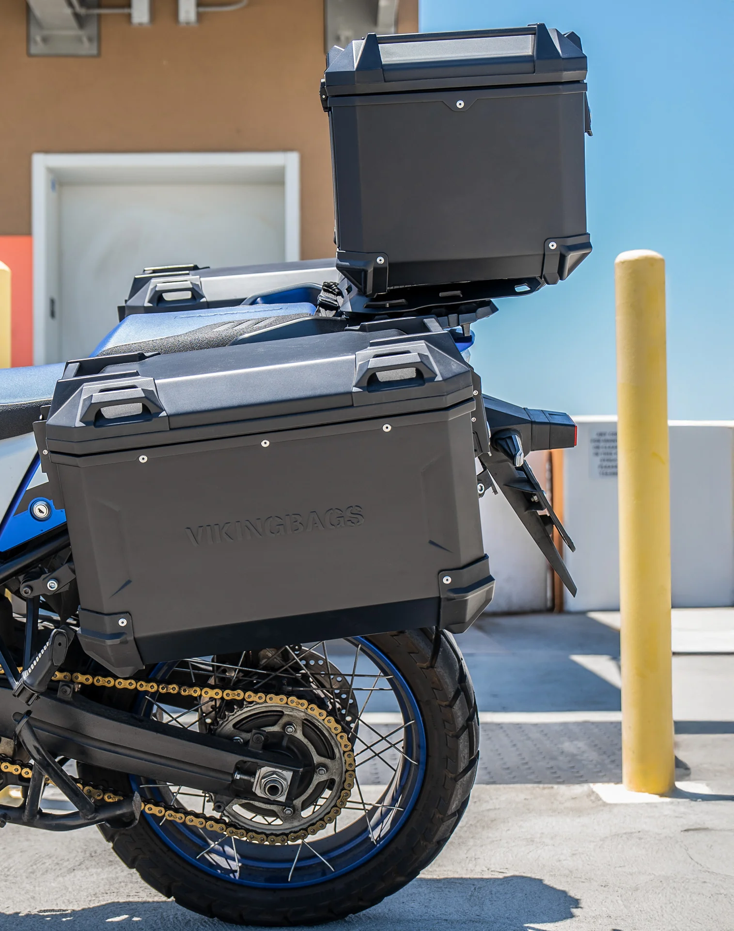 38L - Apex XL Suzuki V-Strom 1050 Aluminum Top Case Black - Image 4