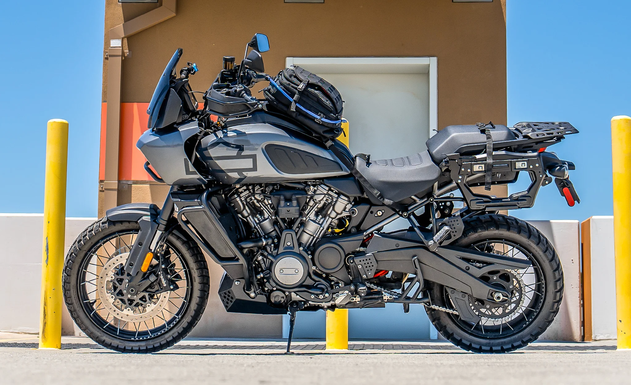 7L - Apex Royal Enfield ADV Touring Backpack with Hydration Pack - Image 3