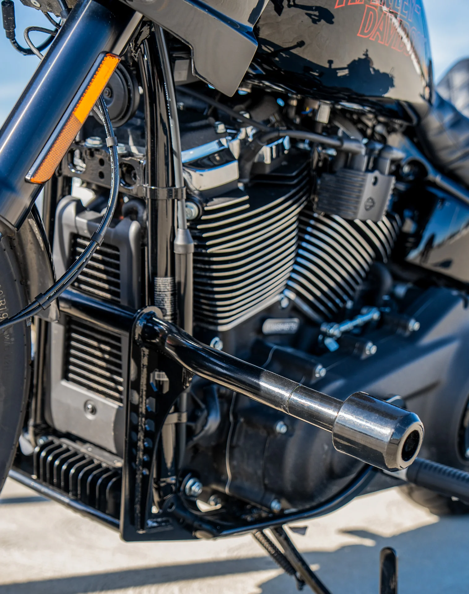 Viking Dominion Crash Bar/ Engine Guard for Harley Softail Street Bob FXBB/S Gloss Black - Image 4