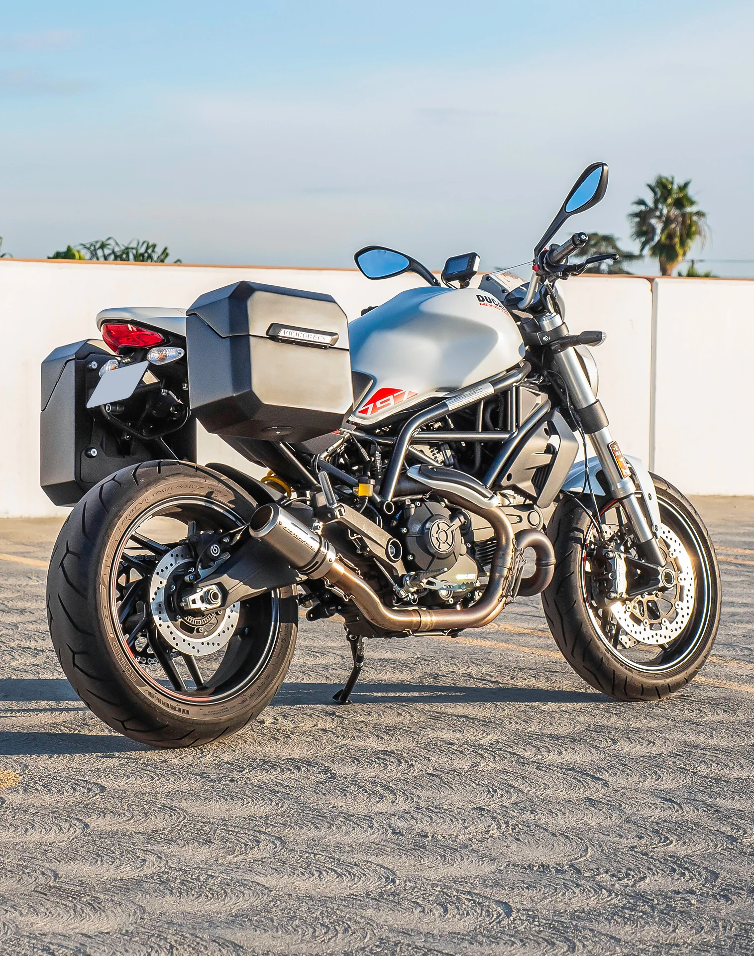 20L - Outlaw Quick-Mount Small Ducati Monster 797 Matte Hard Saddlebags - Image 3