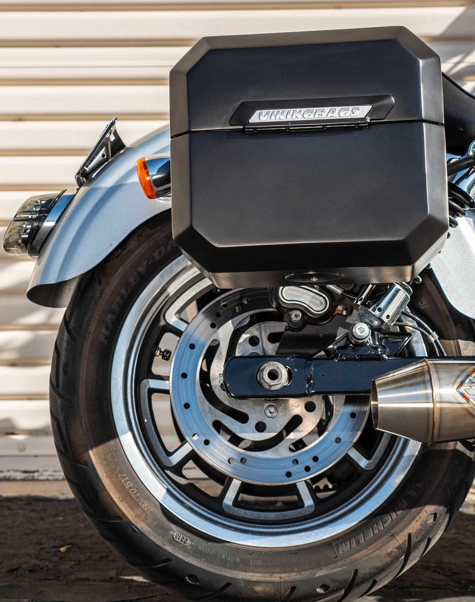 20L - Outlaw Quick-Mount Small Harley Dyna Low Rider FXDL Matte Hard Saddlebags - Image 5