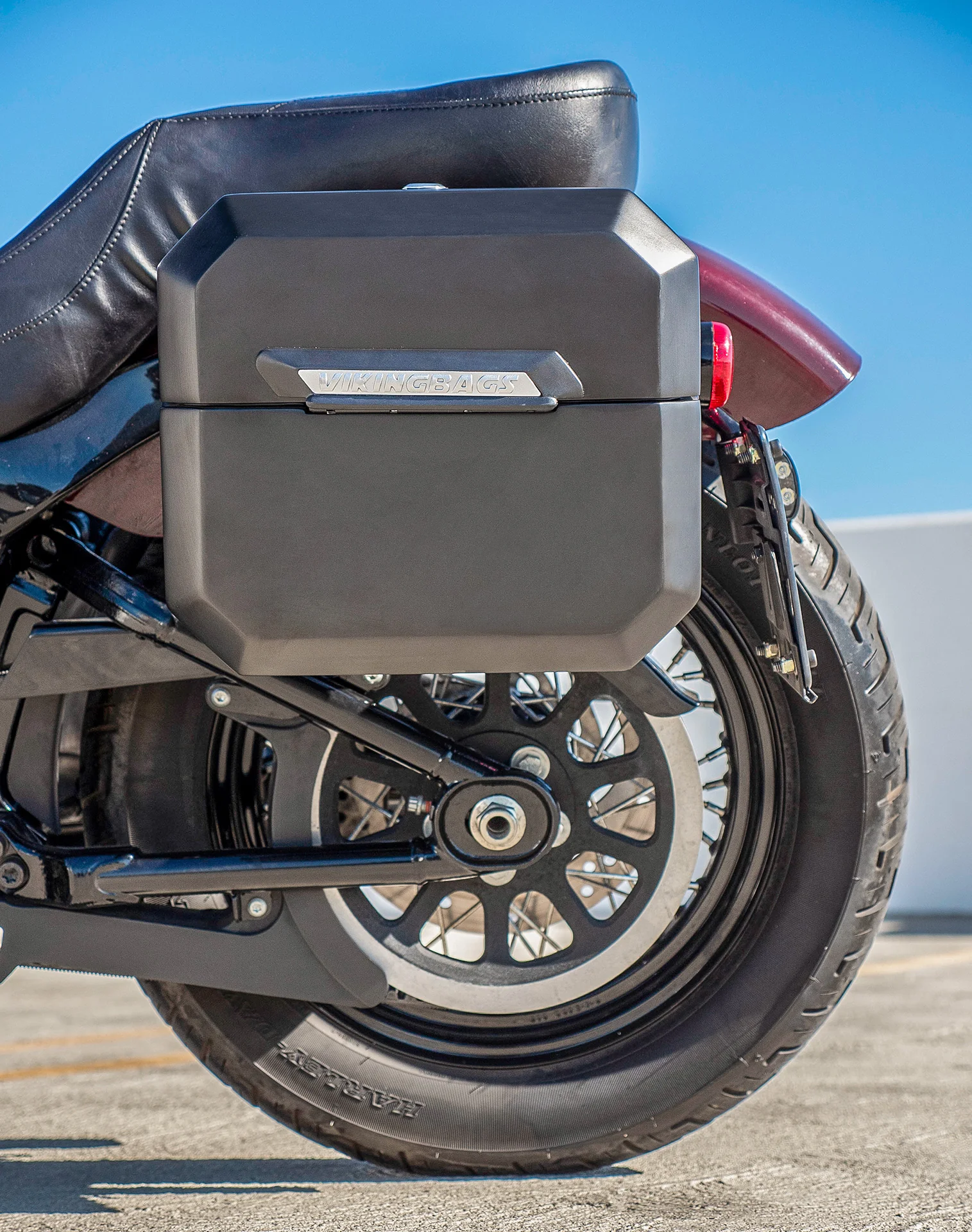 20L - Outlaw Quick-Mount Small Harley Softail Slim FLSL Matte Hard Saddlebags - Image 4