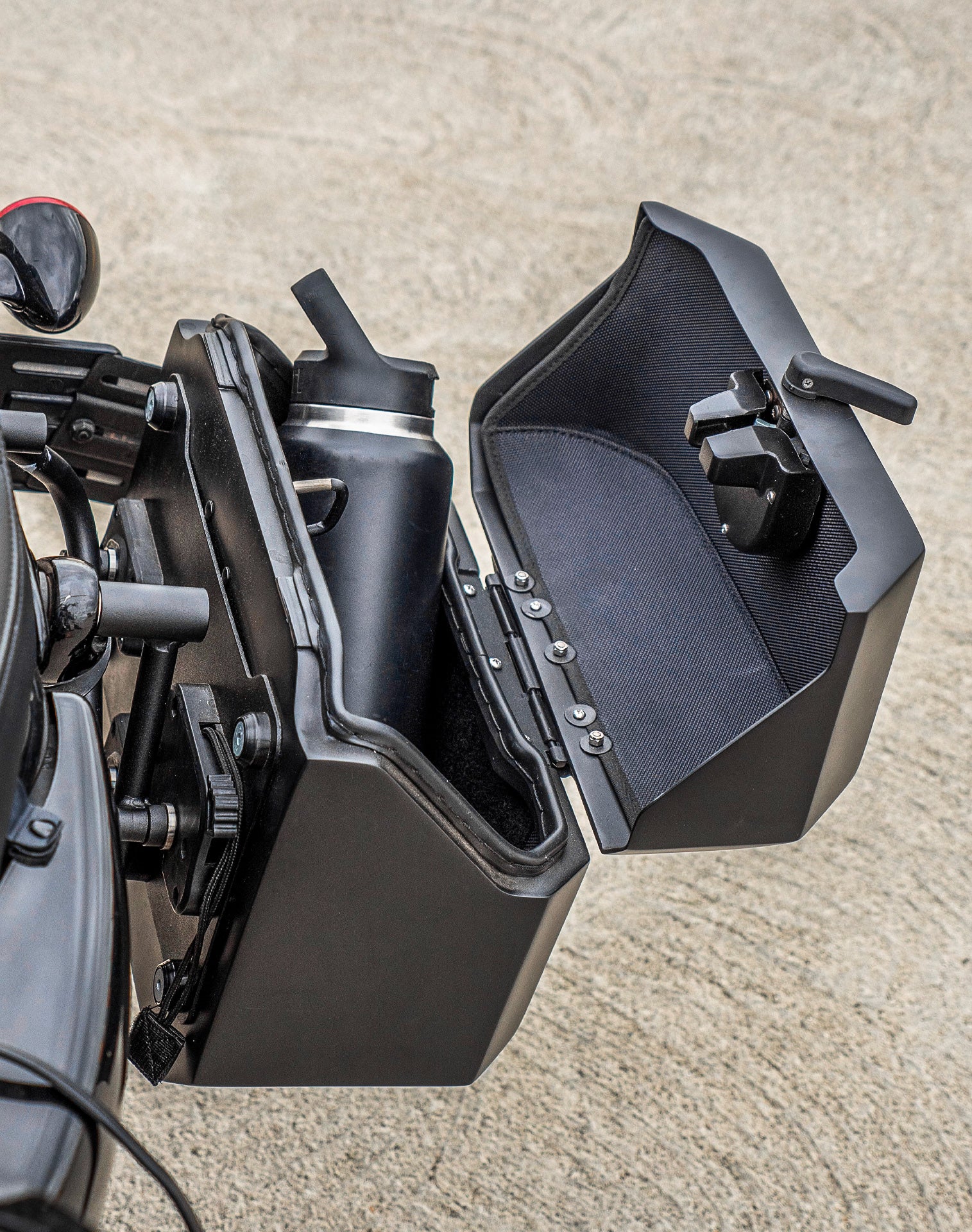 20L - Outlaw Quick-Mount Small Harley Sportster Forty Eight 48 XL1200X Matte Hard Saddlebags - Image 6
