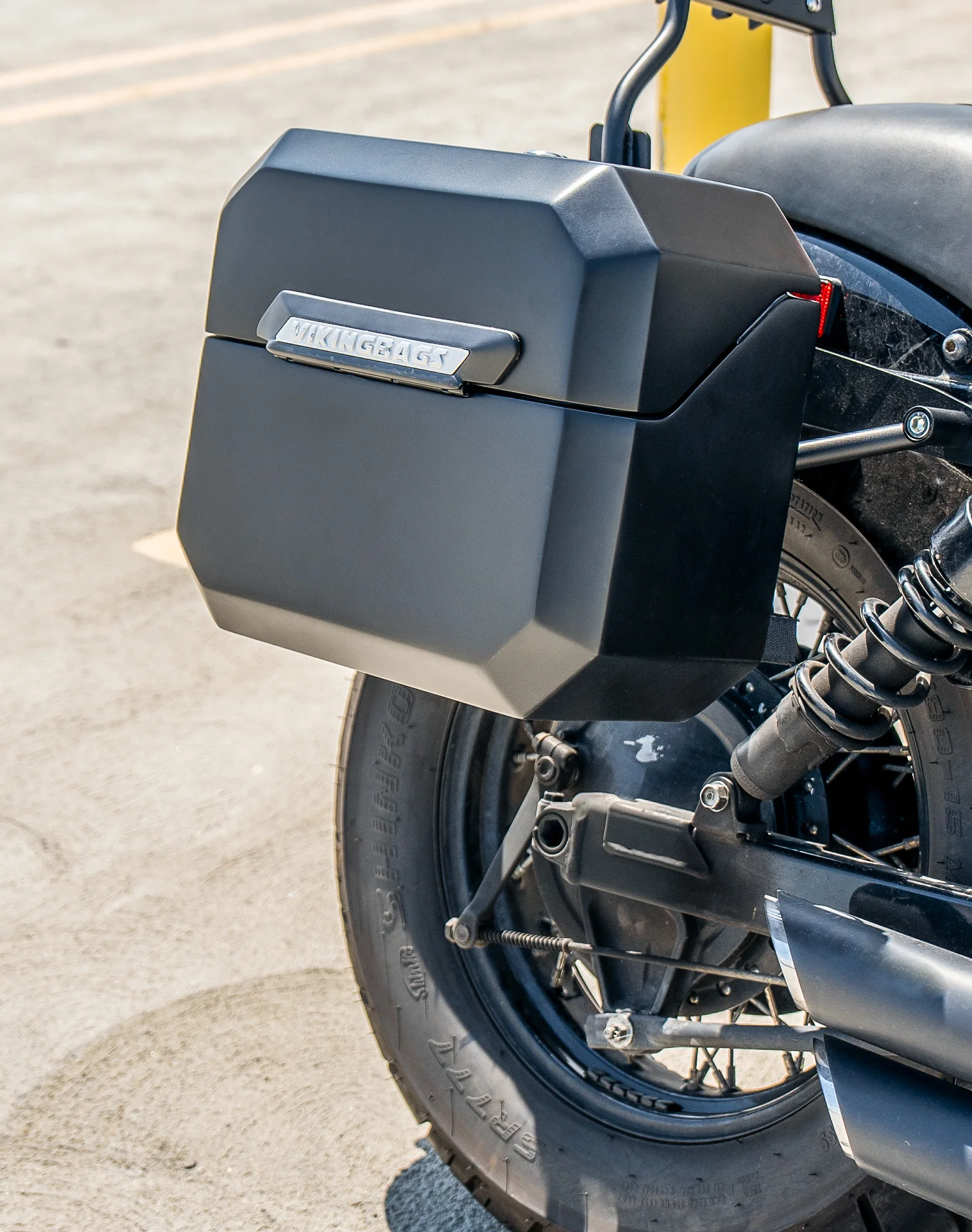 20L - Outlaw Quick-Mount Small Honda 750 Shadow Phantom Matte Hard Saddlebags - Image 5