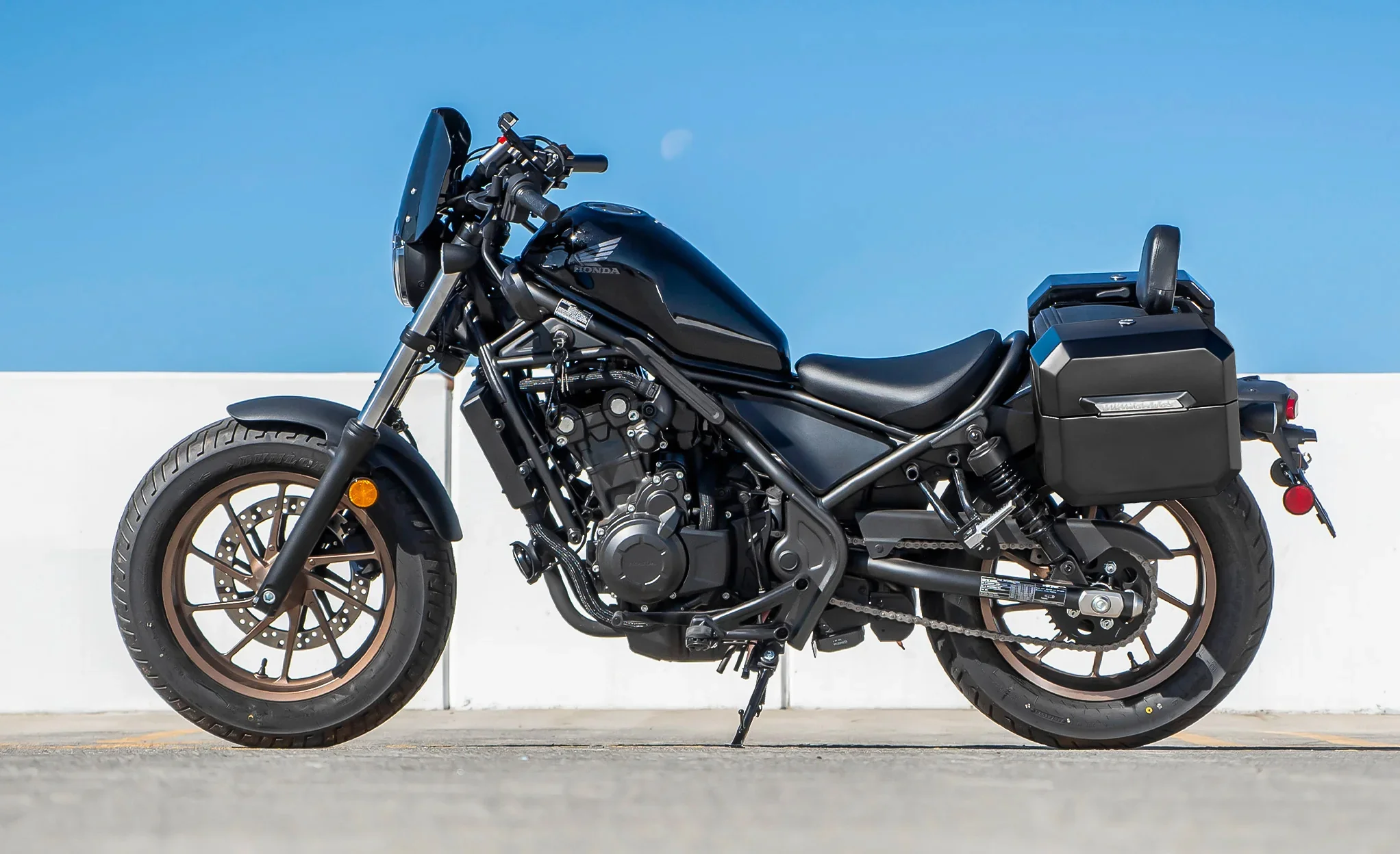 20L - Outlaw Quick-Mount Small Honda Rebel 500 Matte Hard Saddlebags - Image 2