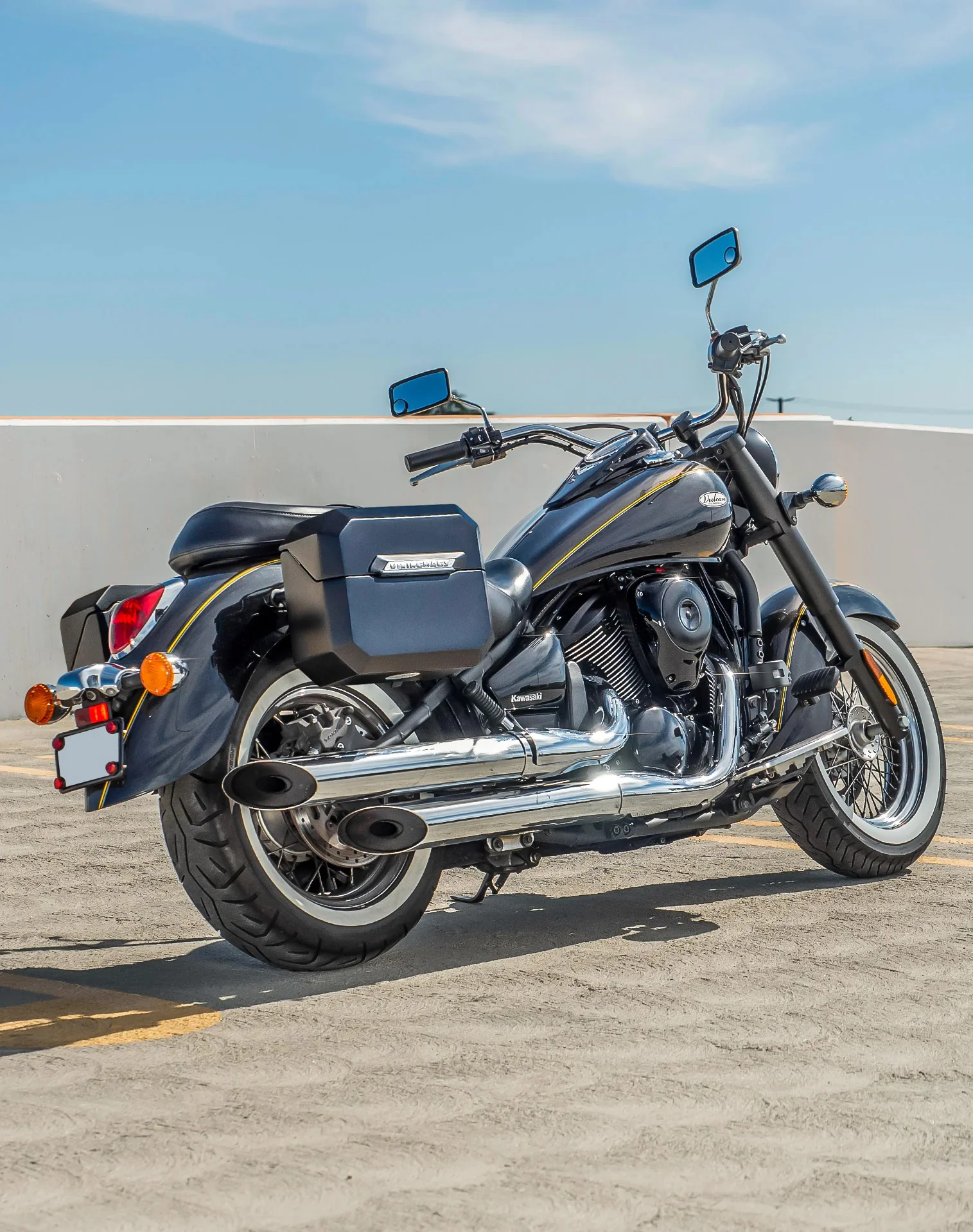 20L - Outlaw Quick-Mount Small Kawasaki Vulcan 900 Classic VN900 Matte Hard Saddlebags - Image 3