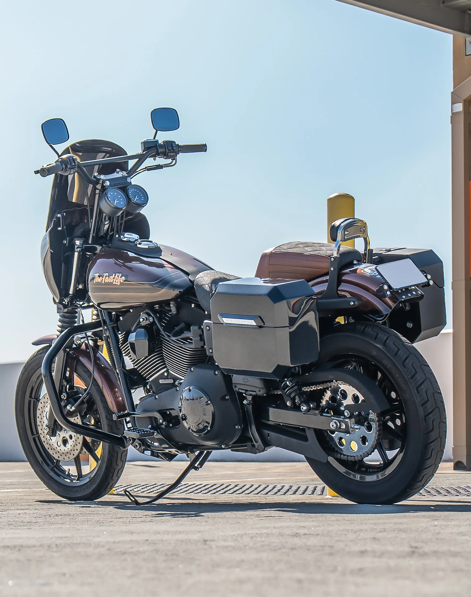 20L - Outlaw Quick-Mount Small Harley Dyna Super Glide FXD Painted Hard Saddlebags - Image 3
