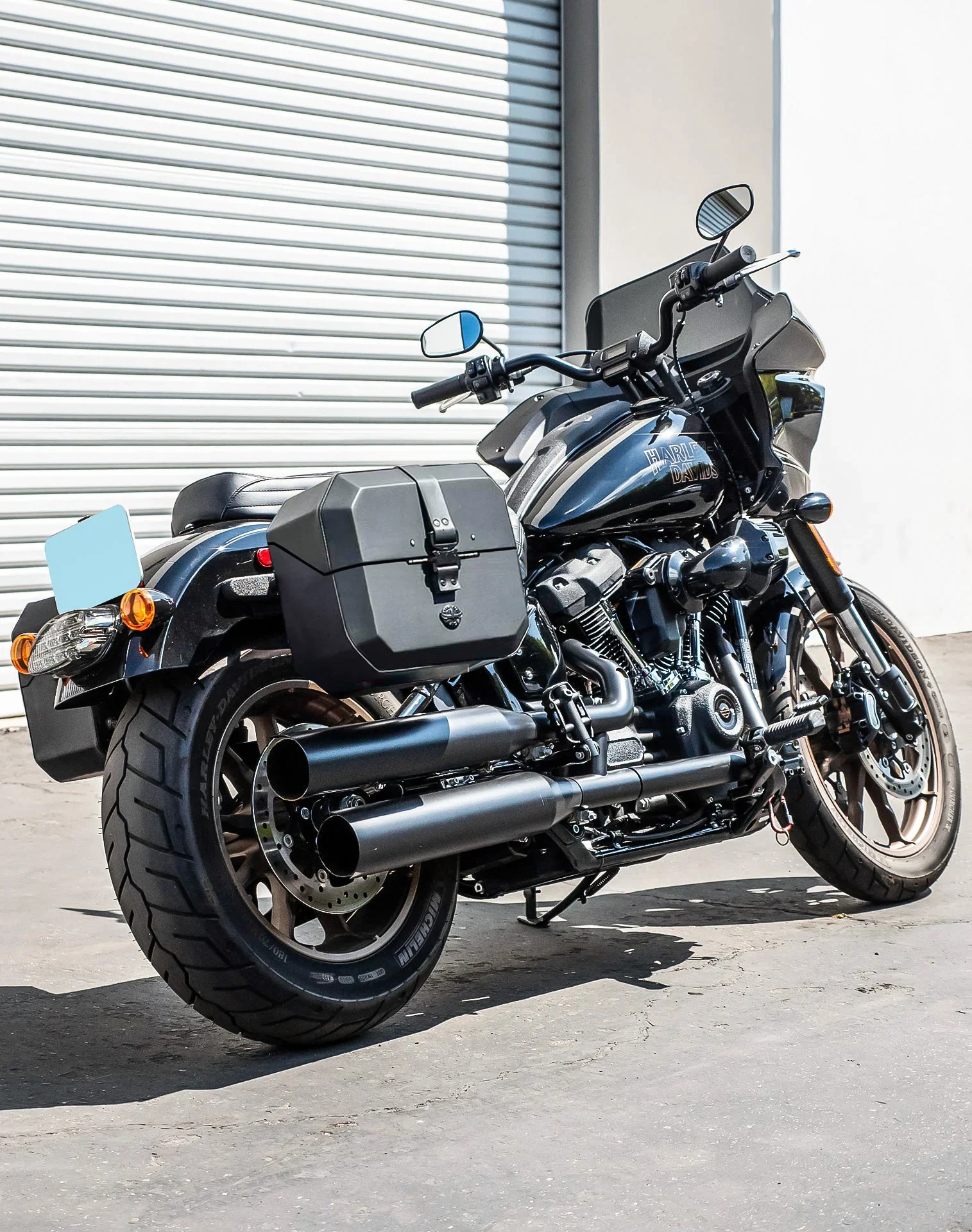 20L - Outlaw Quick-Mount Small Harley Softail Low Rider ST Leather Wrapped Hard Saddlebags - Image 3