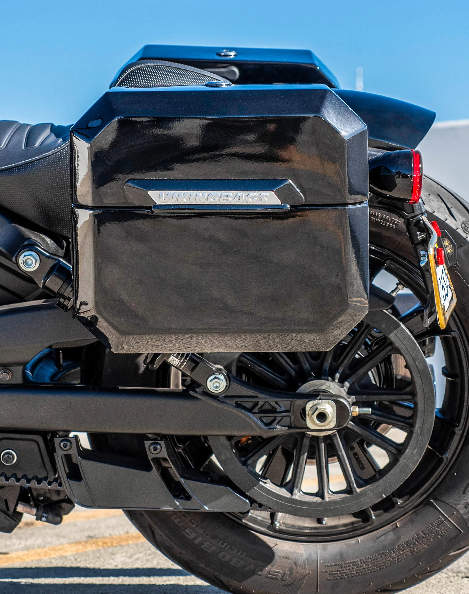 20L - Outlaw Quick-Mount Small Indian Scout Bobber Twenty Painted Hard Saddlebags - Image 4