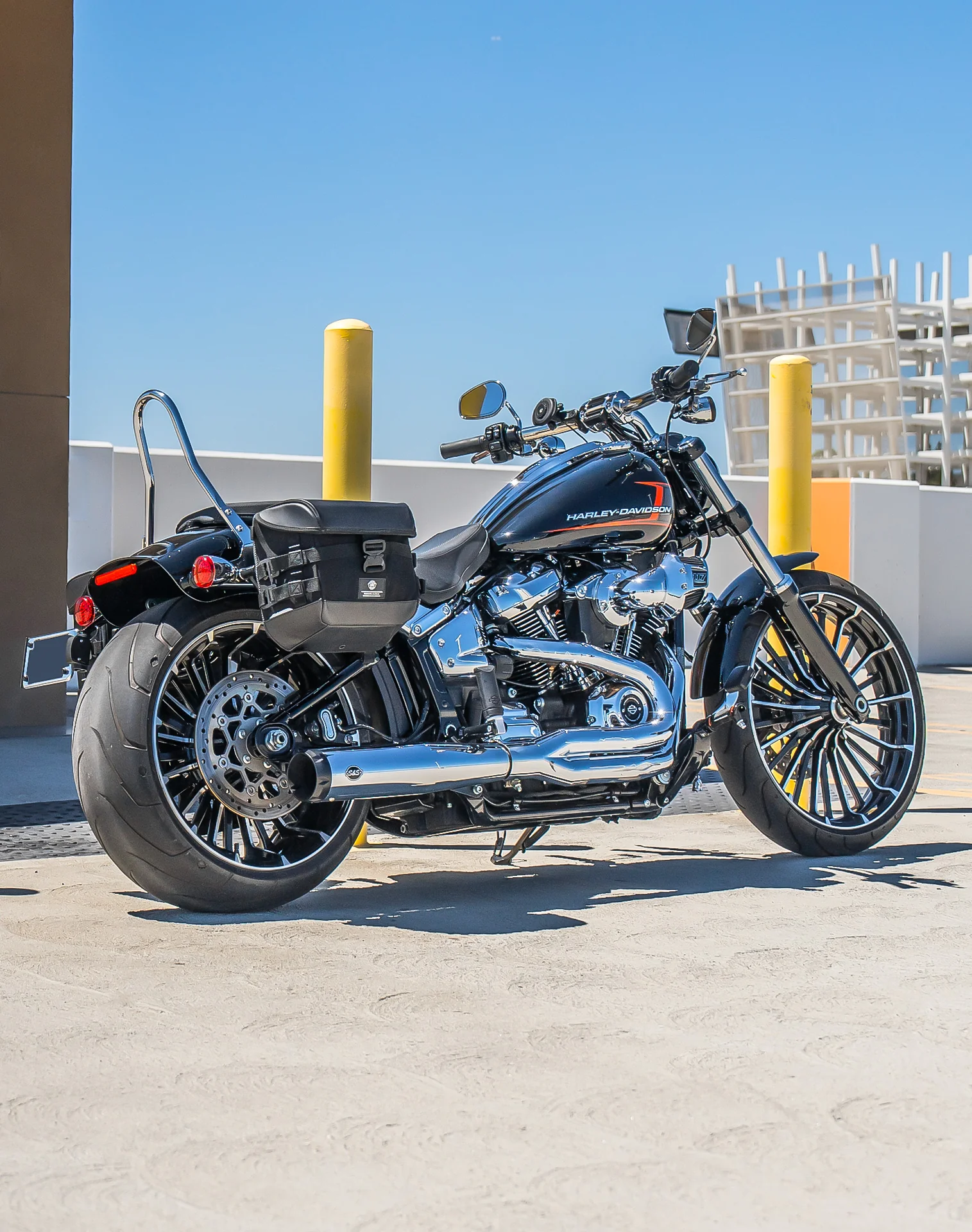 10L - Incognito Quick Mount Small Harley Softail Breakout FXBR/S Solo Saddlebag (Right Only) - Image 3