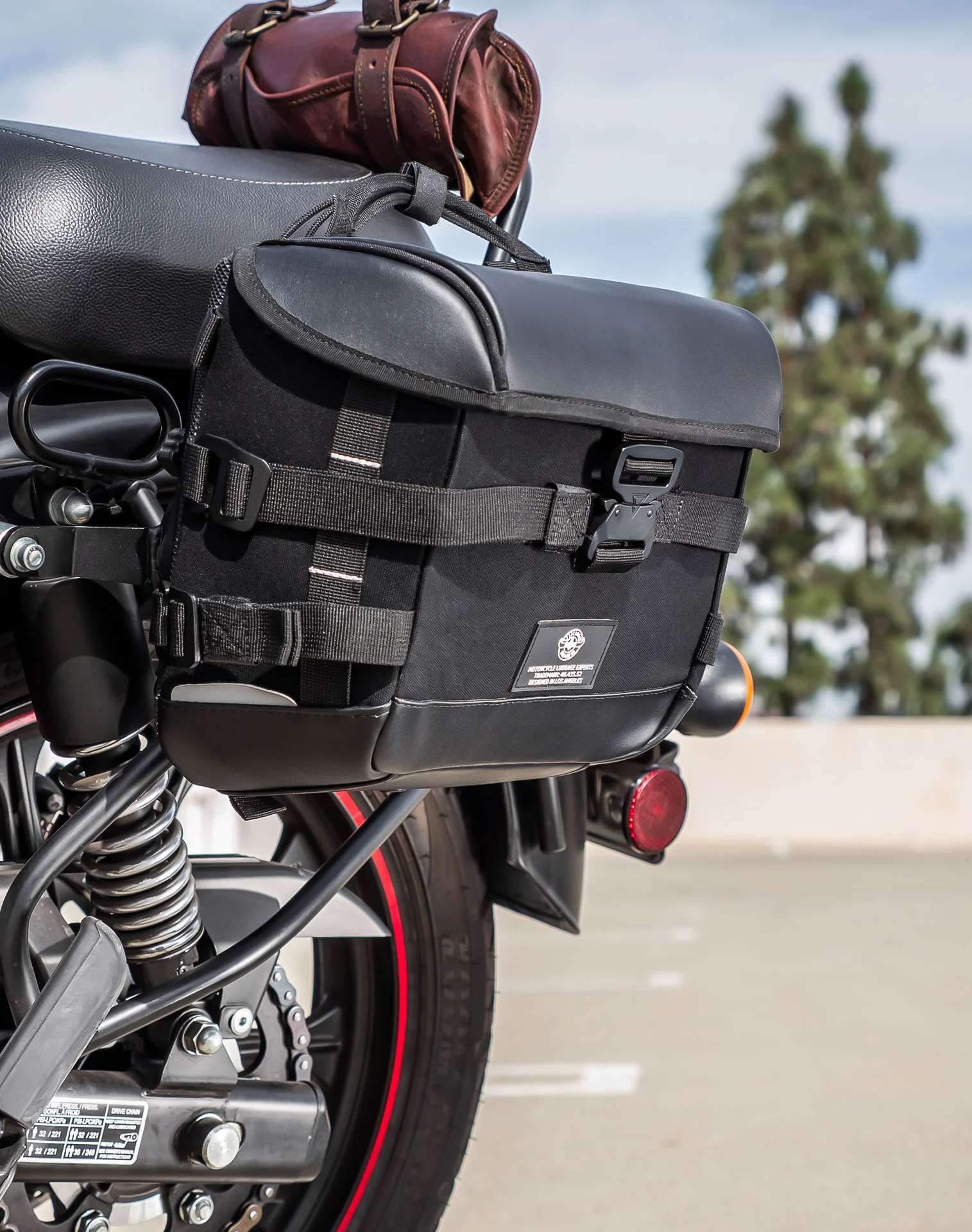10L - Incognito Quick Mount Small Royal Enfield Classic 350 Solo Saddlebag (Left Only) - Image 4