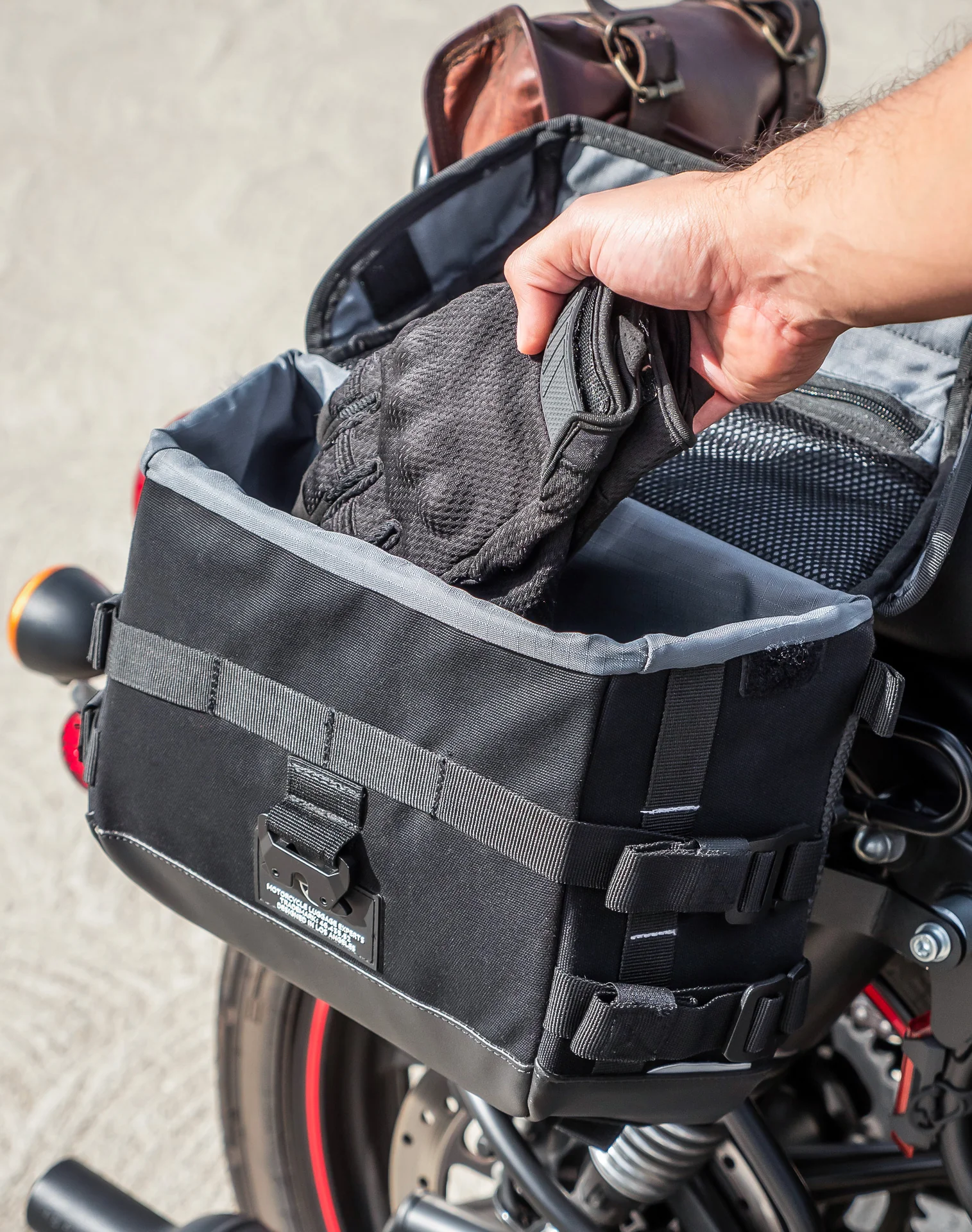 10L - Incognito Quick Mount Small Royal Enfield Classic 350 Solo Saddlebag (Right Only) - Image 6