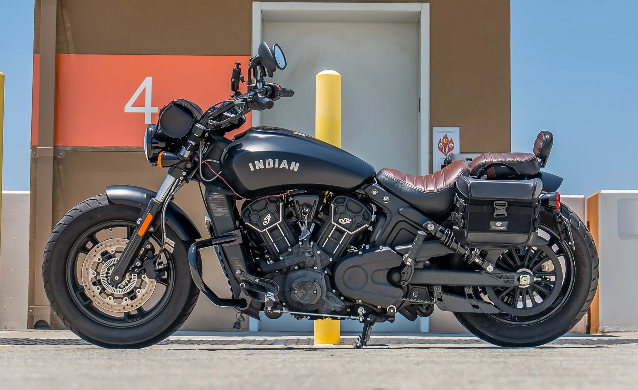 10L - Incognito Quick Mount Small Indian Scout Bobber Solo Saddlebag (Left Only) - Image 2