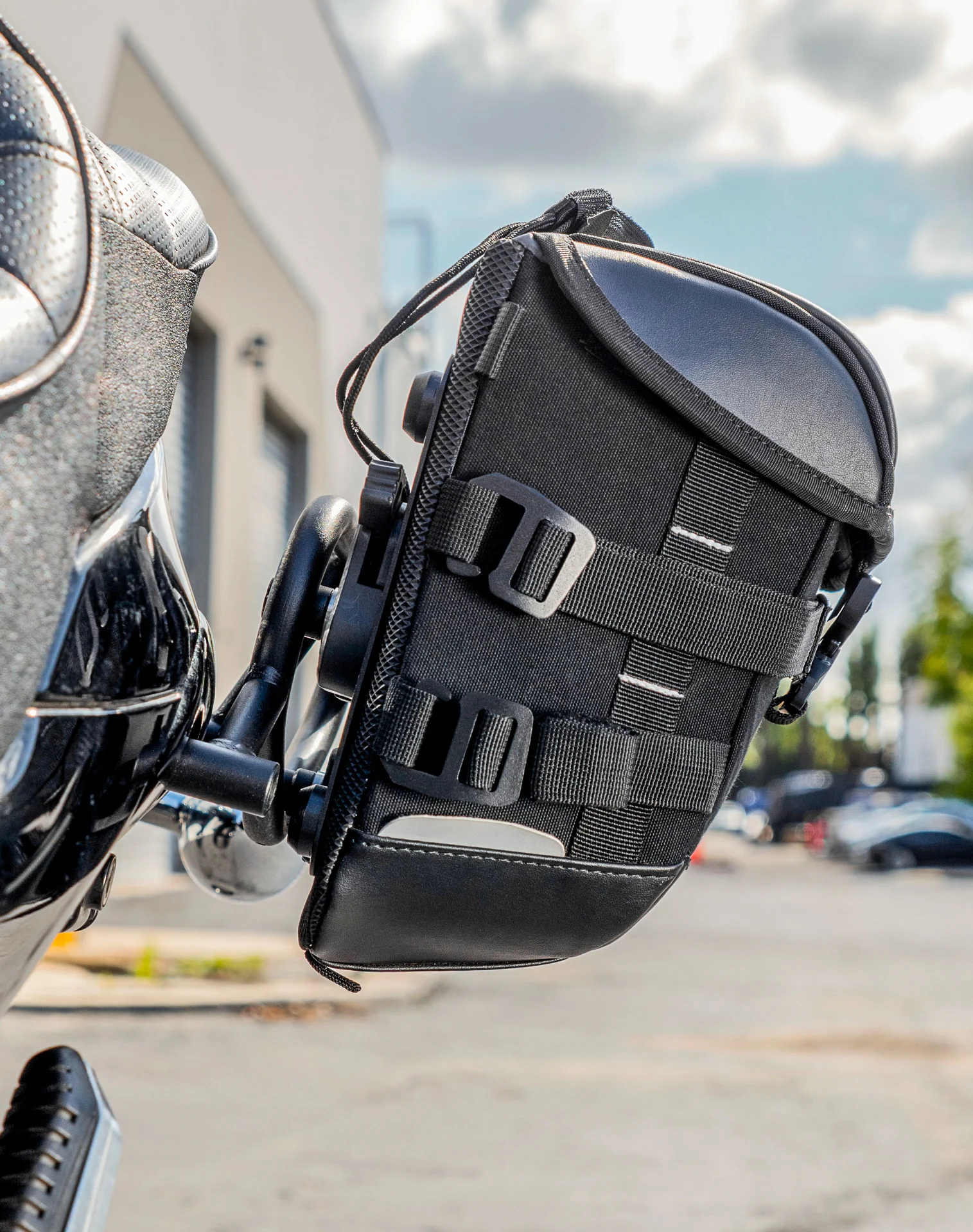 10L - Incognito Quick Mount Small Suzuki Boulevard M109 VZR1800 Solo Saddlebag (Left Only) - Image 5