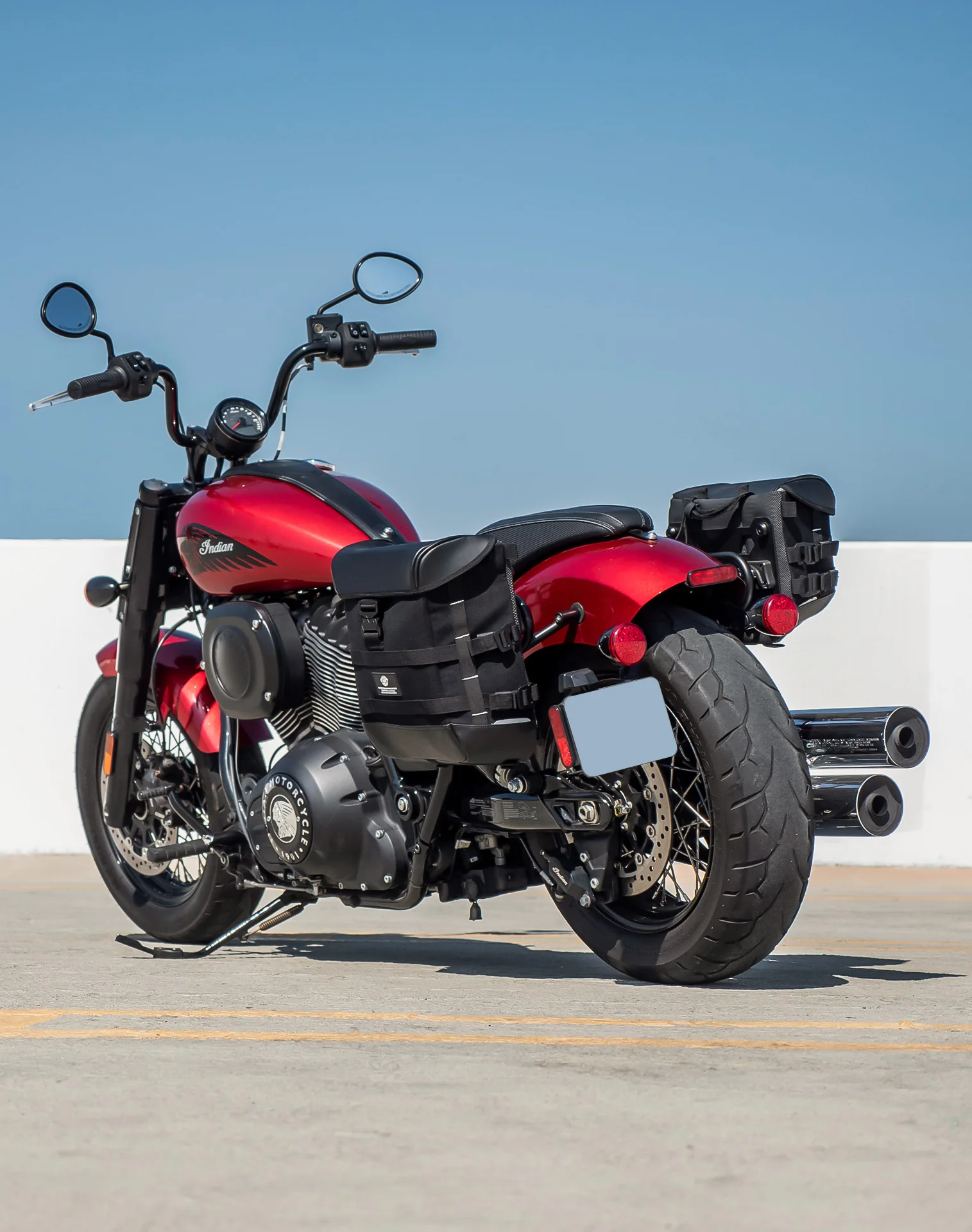 15L - Incognito Quick Mount Medium Indian Chief Bobber Dark Horse Solo Saddlebag (Left Only) - Image 3
