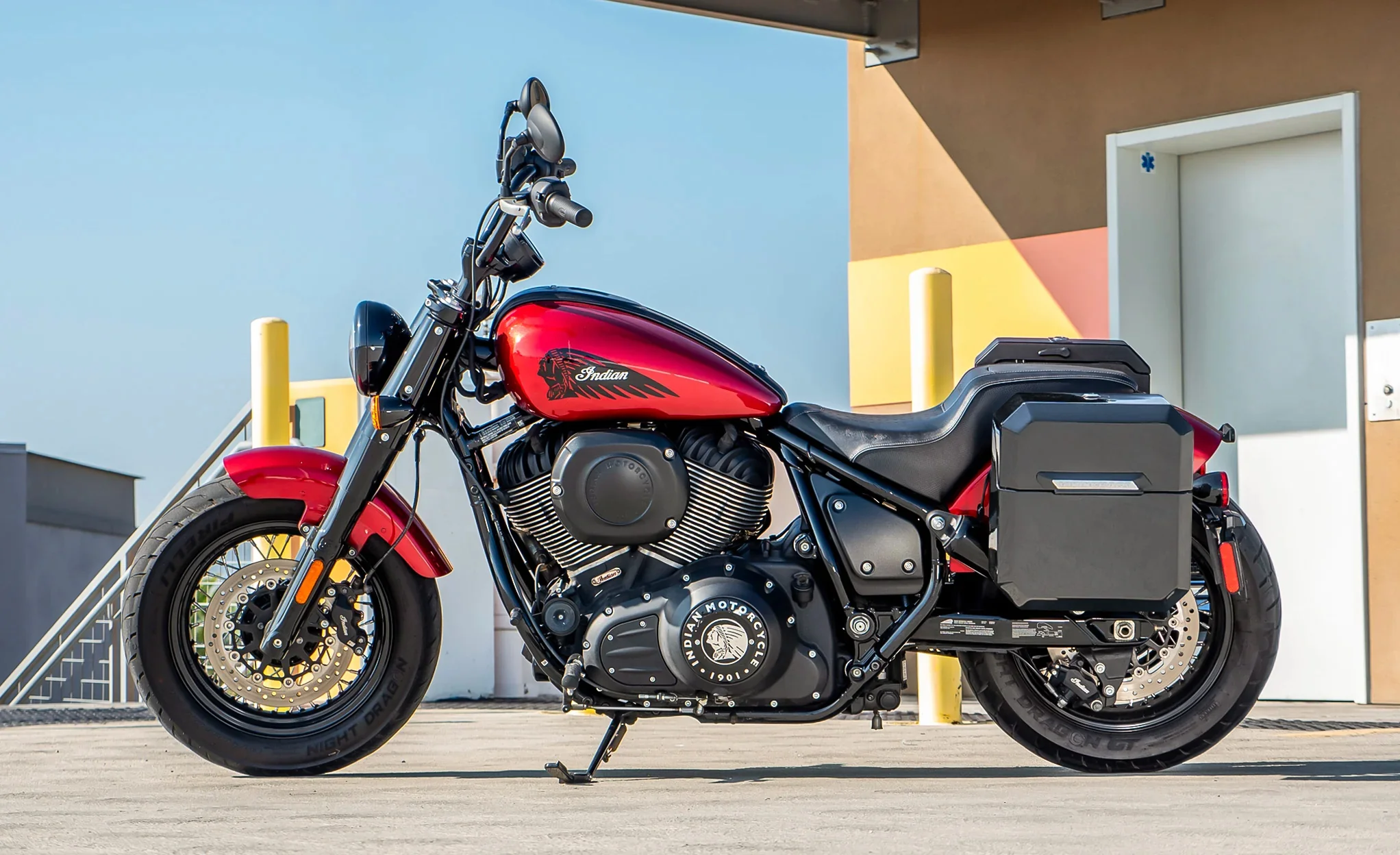 15L - Outlaw Quick Mount Medium Indian Chief Bobber Painted Hard Solo Saddlebag (Left Only) - Image 2