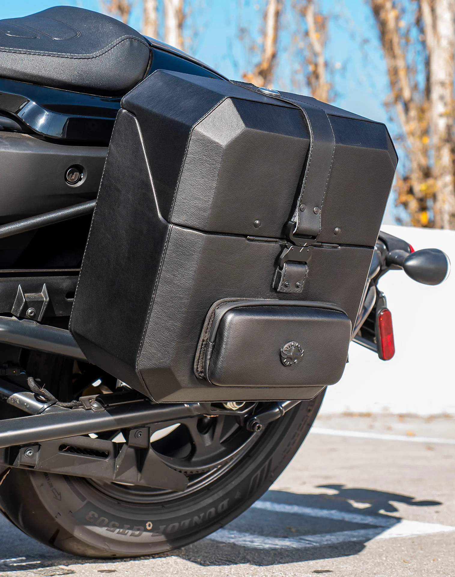 15L - Outlaw Quick Mount Medium Harley Sportster S (RH1250S) Hard Solo Saddlebag (Left Only) - Image 4