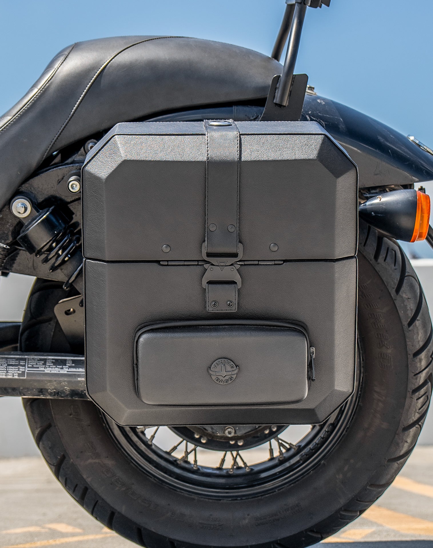 15L - Outlaw Quick Mount Medium Honda 750 Shadow Phantom Hard Solo Saddlebag (Left Only) - Image 4