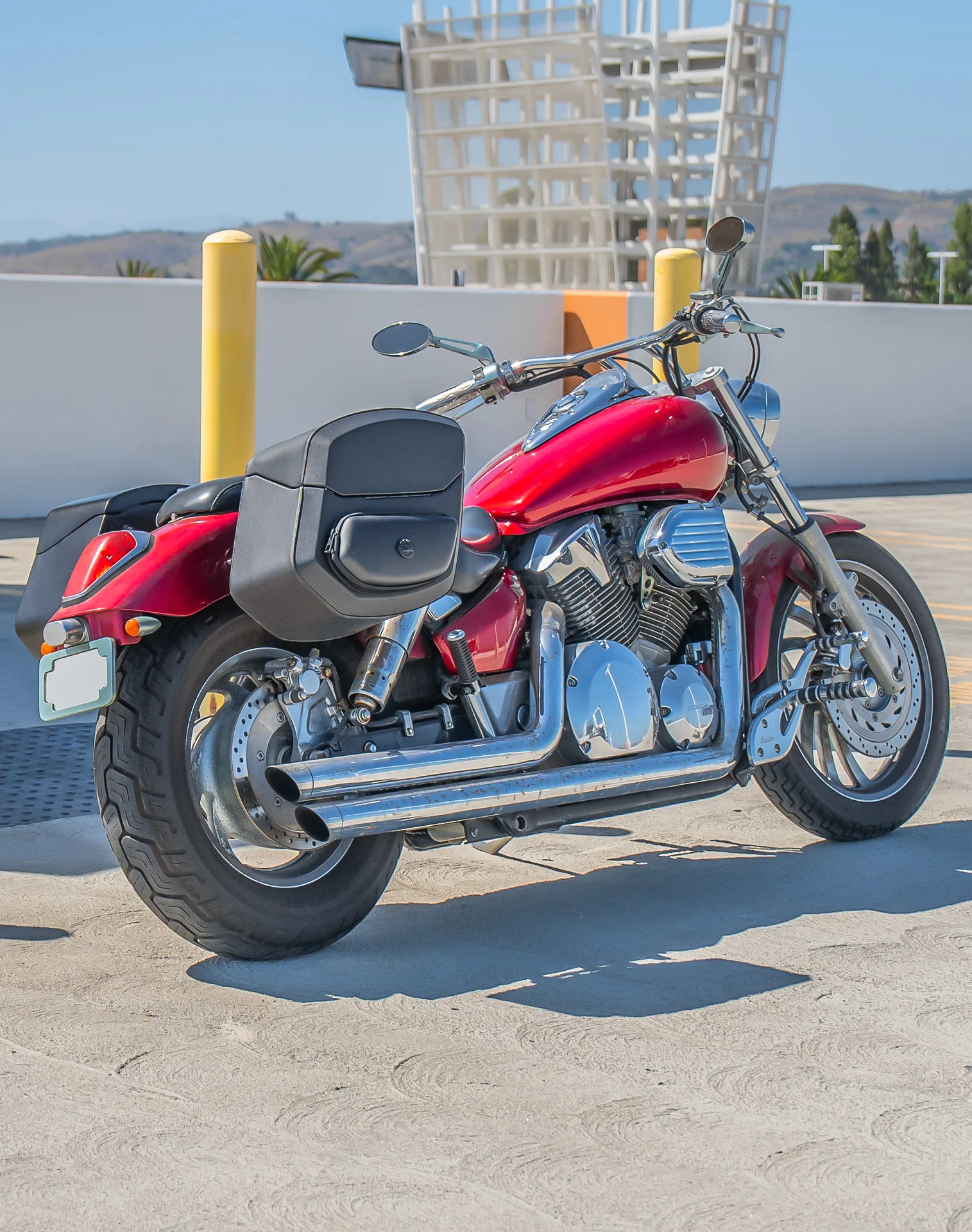 24L - Ironclad Quick-Mount Medium Honda VTX 1300 C Leather Wrapped Hard Saddlebags - Image 3