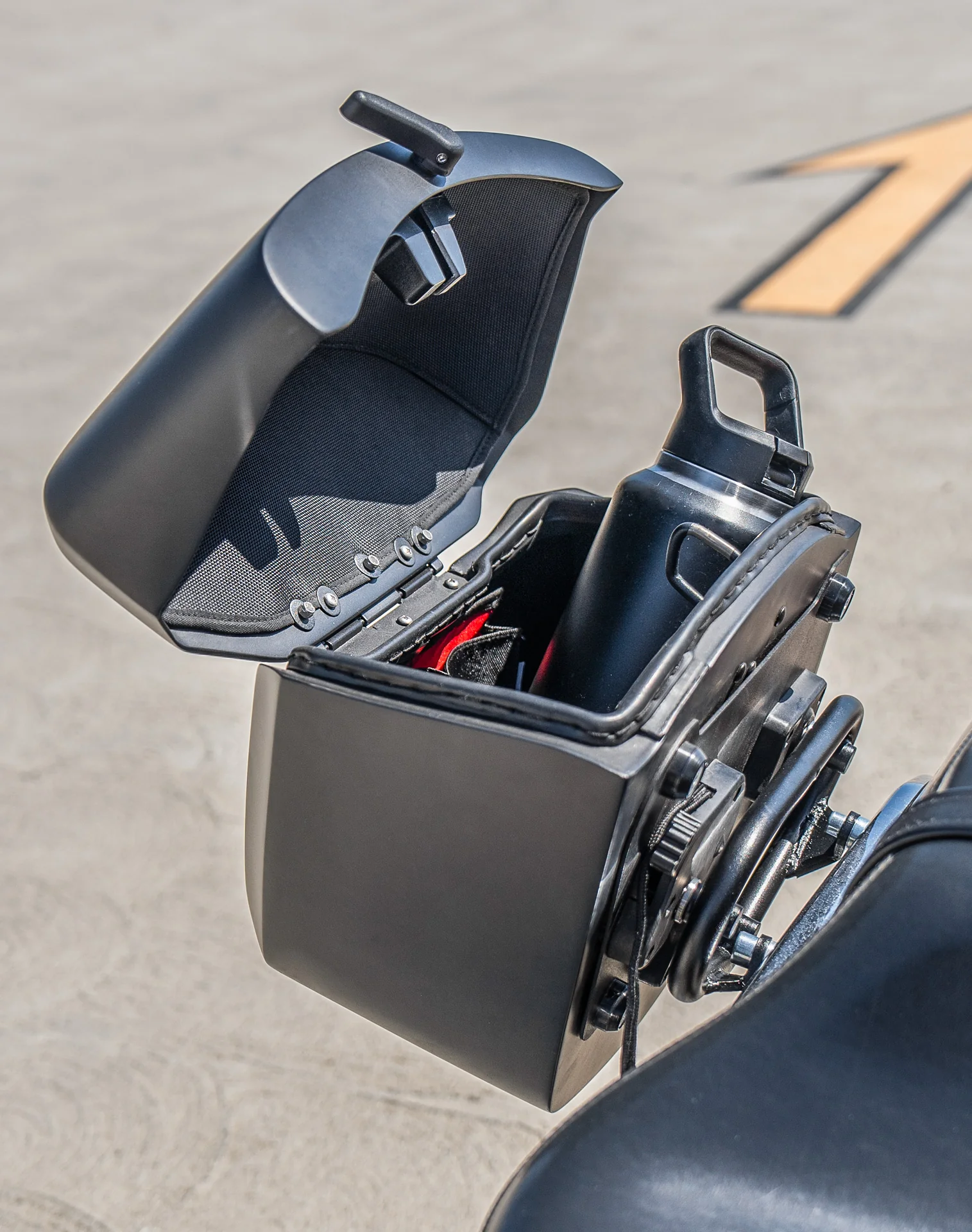 24L - Ironclad Quick-Mount Medium Honda VTX 1300 C Matte Hard Saddlebags - Image 6