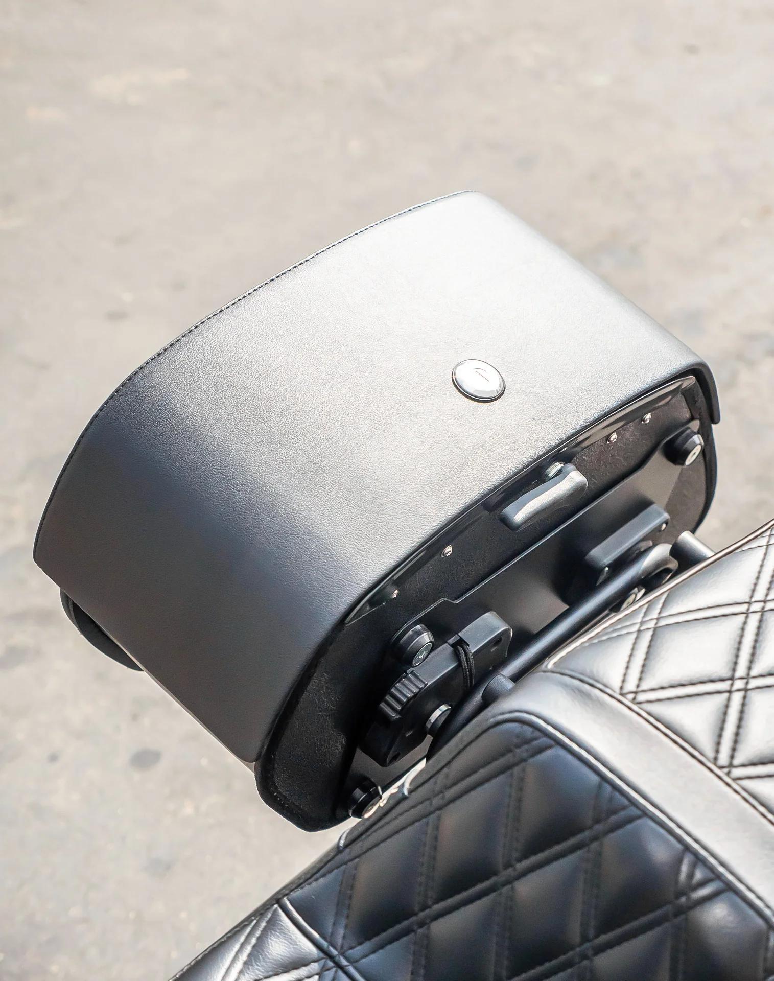 28L - Baelor Medium Quick Mount Motorcycle Saddlebags For Harley Softail Low Rider ST FXLRST - Image 5