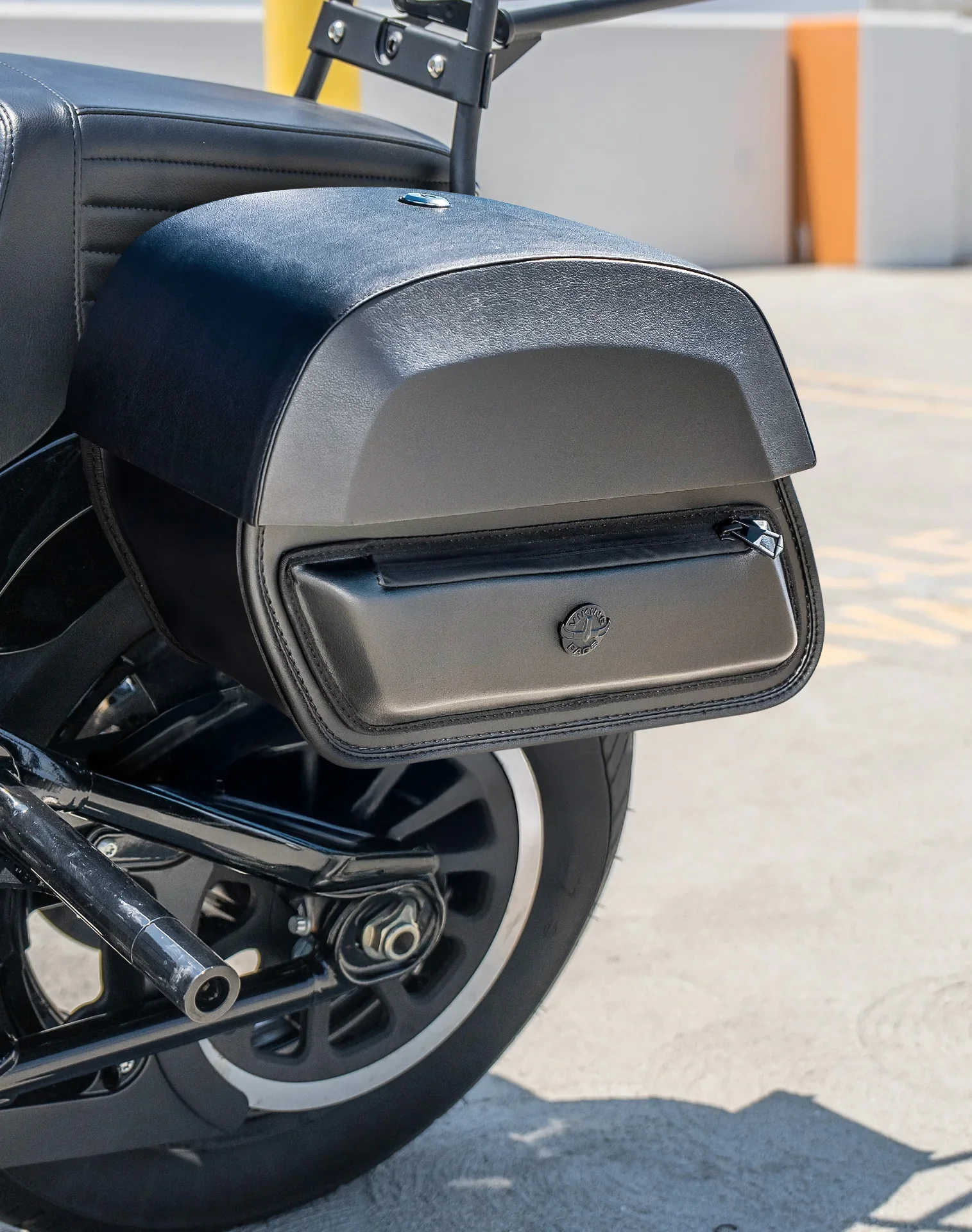 28L - Pantheon Medium Quick Mount Motorcycle Saddlebags For Harley Softail Street Bob FXBB/S - Image 5