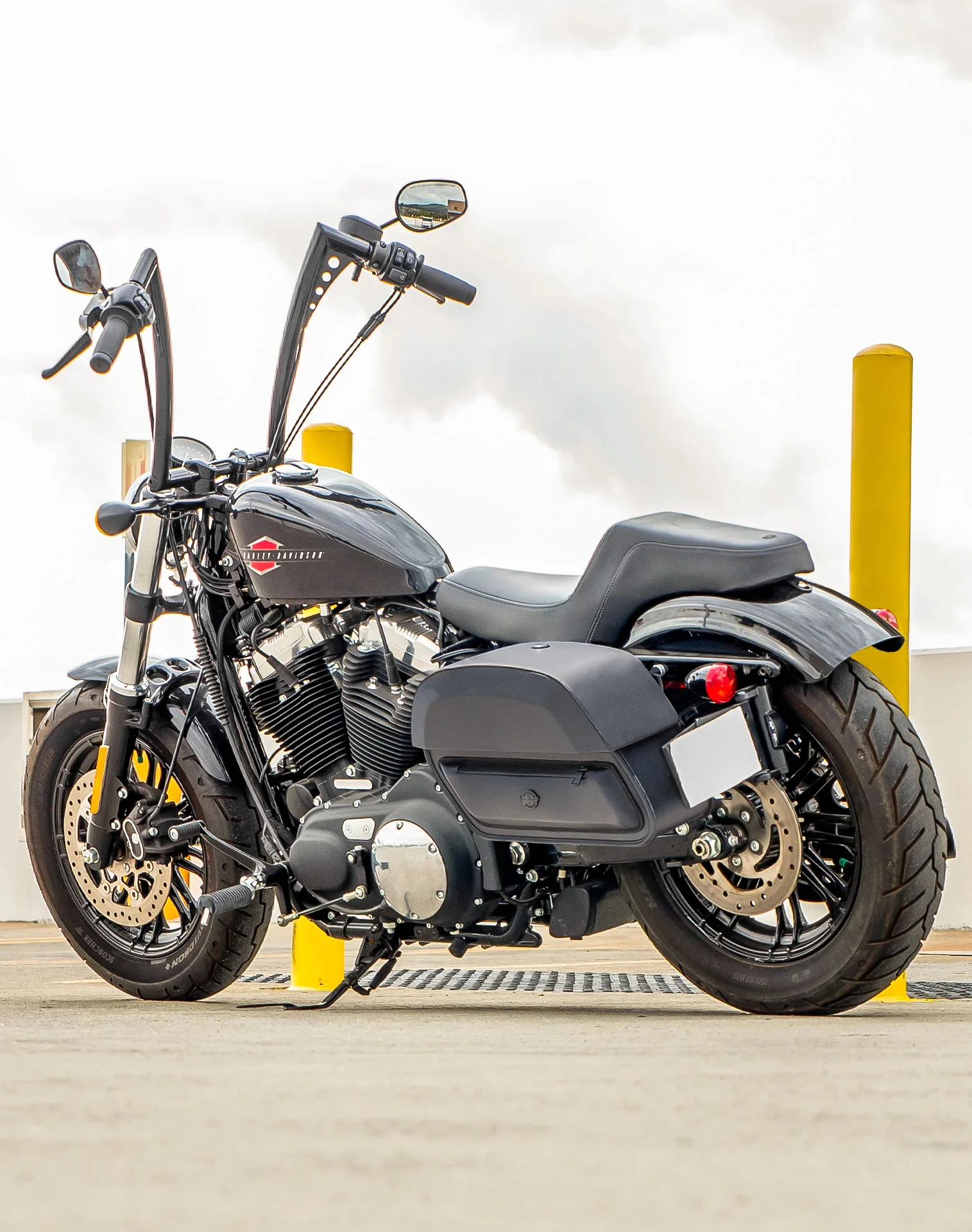 28L - Pantheon Medium Quick Mount Motorcycle Saddlebags For Harley Sportster Forty Eight XL1200X/XL1200XS - Image 3