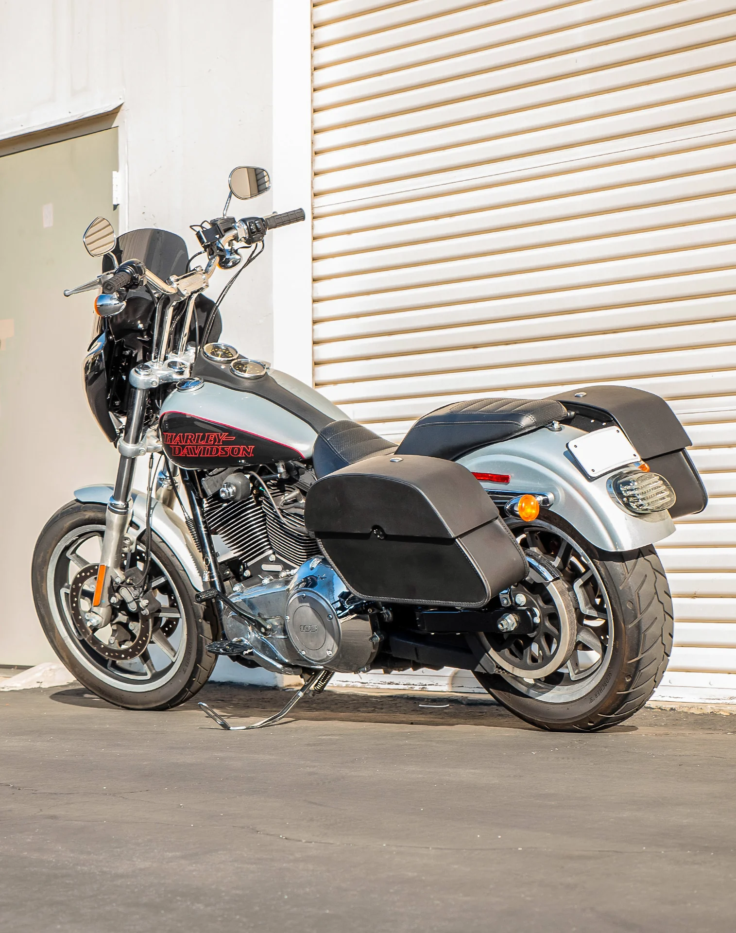 28L - Panzer Medium Quick Mount Leather Saddlebags For Harley Davidson Dyna Low Rider FXDL/I - Image 3