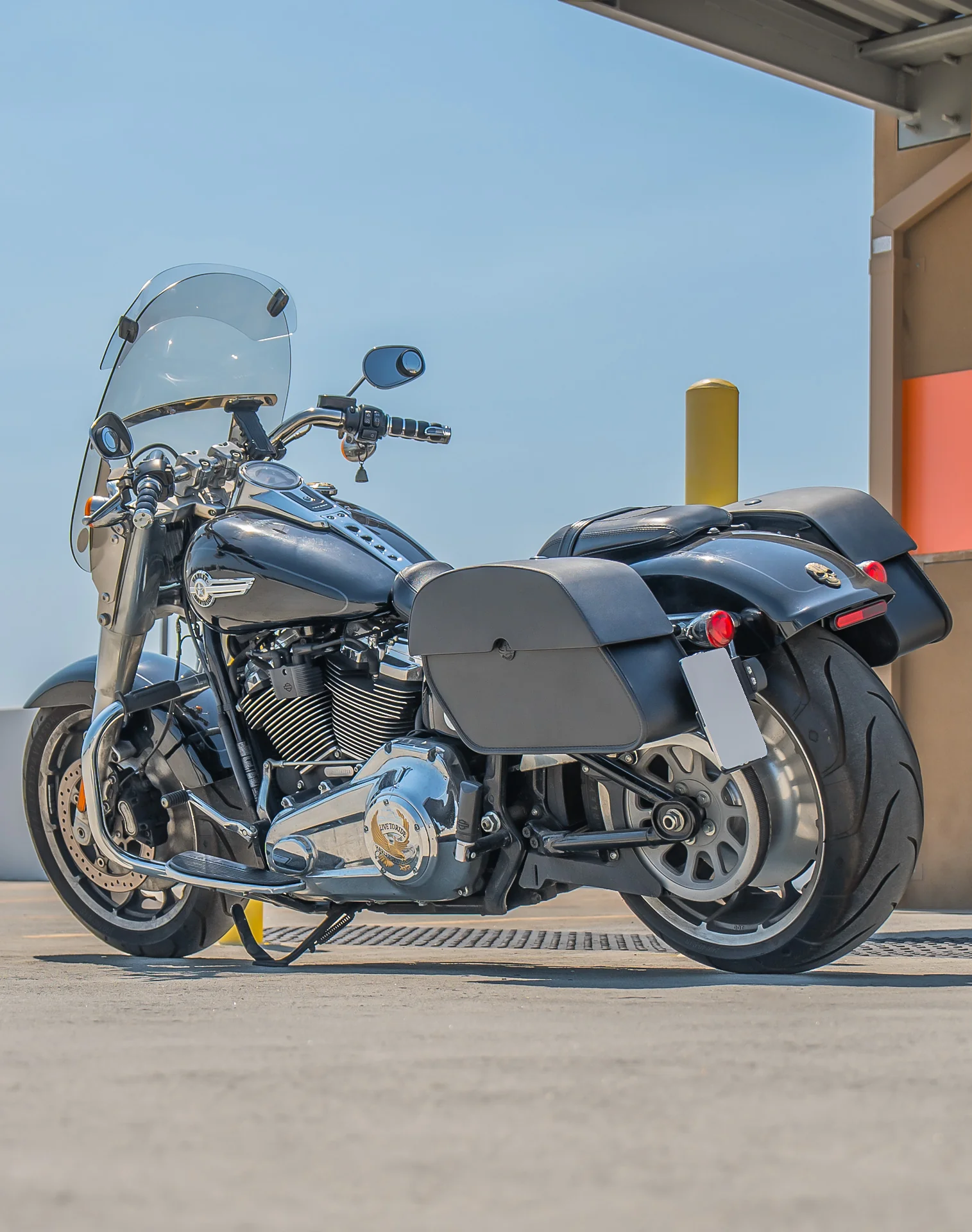 28L - Panzer Medium Quick Mount Leather Saddlebags For Harley Softail Fat Boy FLFB/S - Image 3