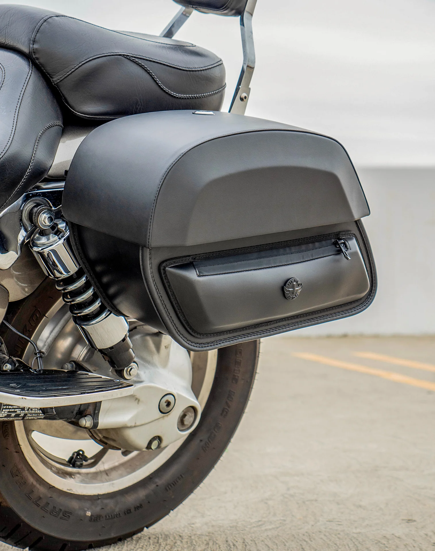 28L - Pantheon Medium Hard Mount Honda VTX 1300 C Leather Motorcycle Saddlebags - Image 5