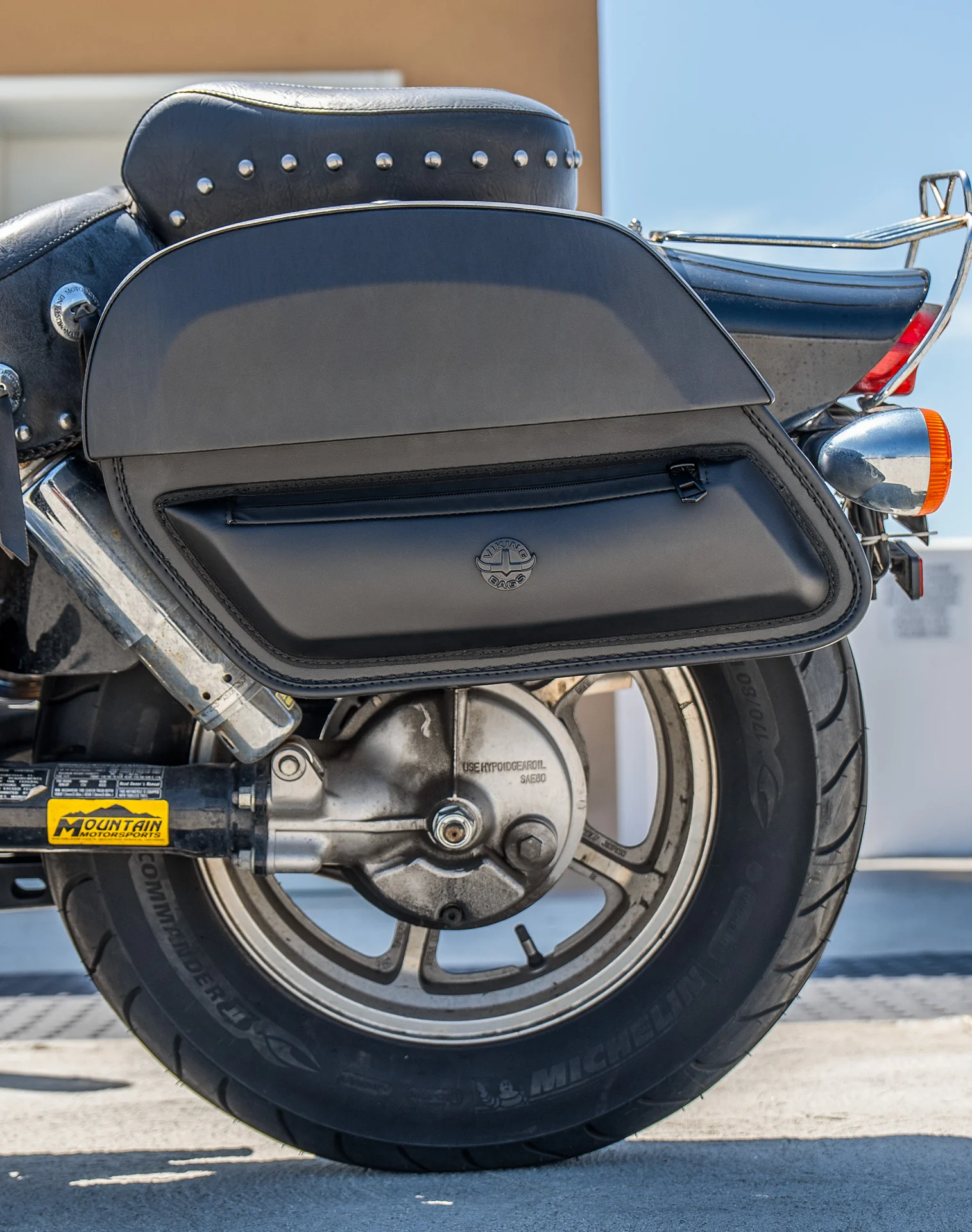28L - Pantheon Medium Hard Mount Honda Shadow 1100 Spirit Leather Saddlebags - Image 4