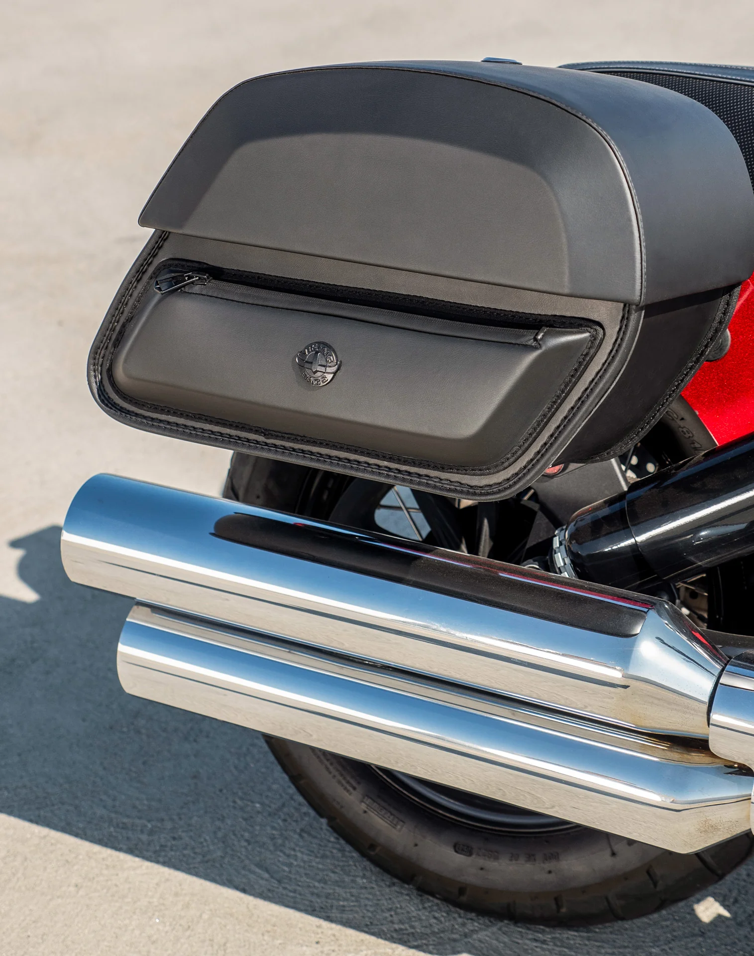 28L - Pantheon Medium Quick Mount Indian Super Chief Motorcycle Saddlebags - Image 4