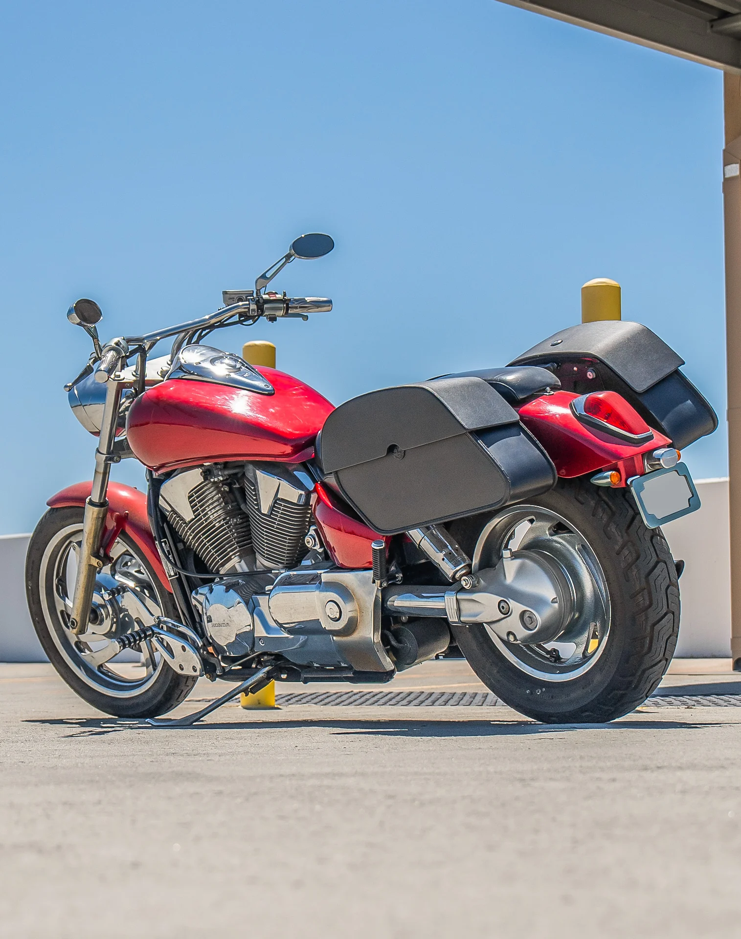 28L - Panzer Quick-Mount Medium Honda VTX 1300 C Motorcycle Saddlebags - Image 3