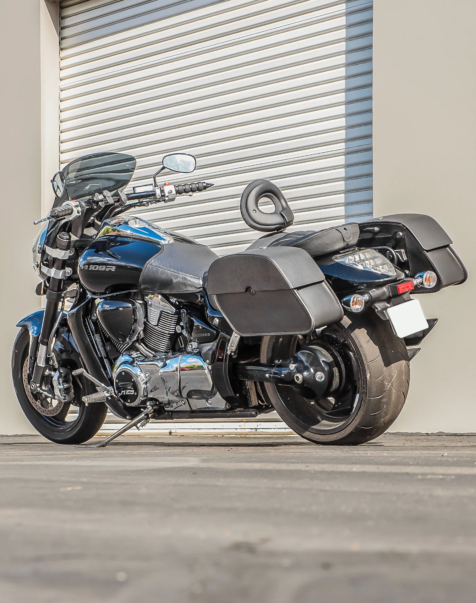 28L - Panzer Medium Quick Mount Suzuki Boulevard M109 VZR1800 Motorcycle Saddlebags - Image 3