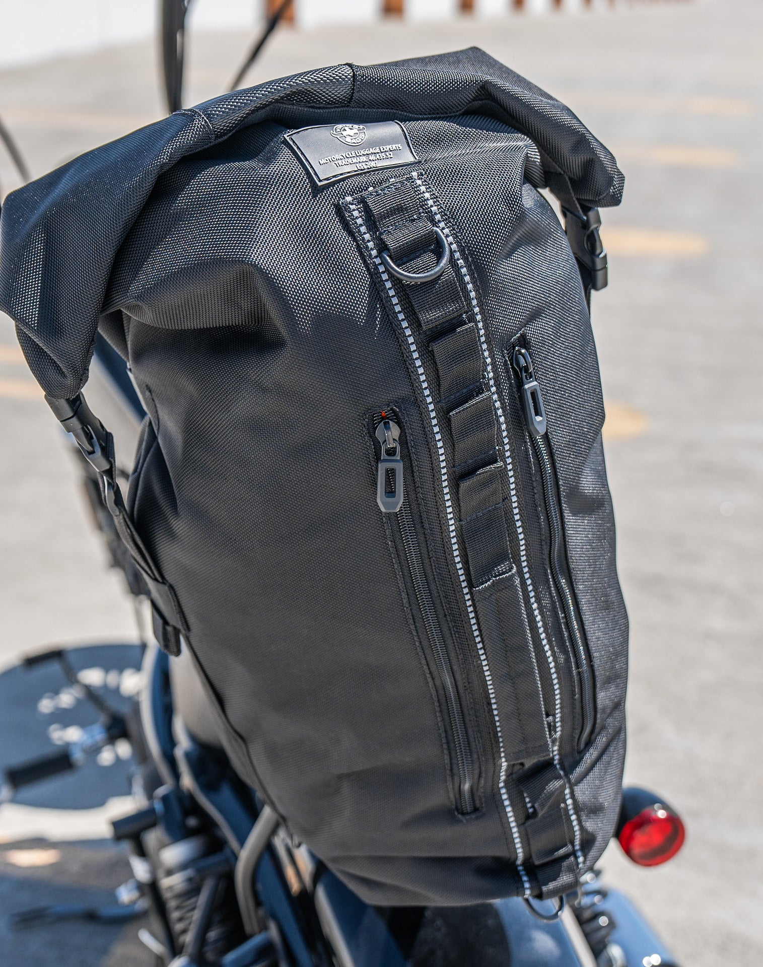32L - Renegade Royal Enfield Motorcycle Tail Bag - Image 6