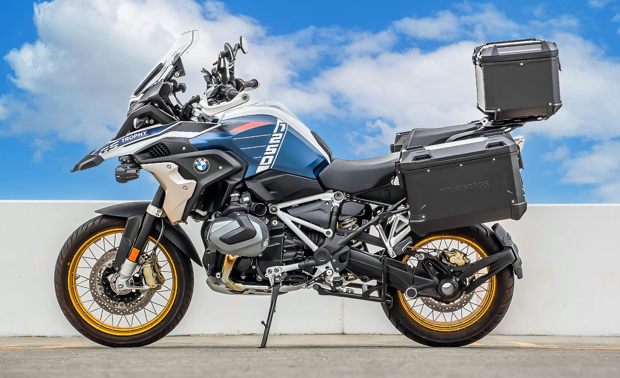 38L - Apex XL BMW R 1250 GS Aluminum Top Case Black - Image 2