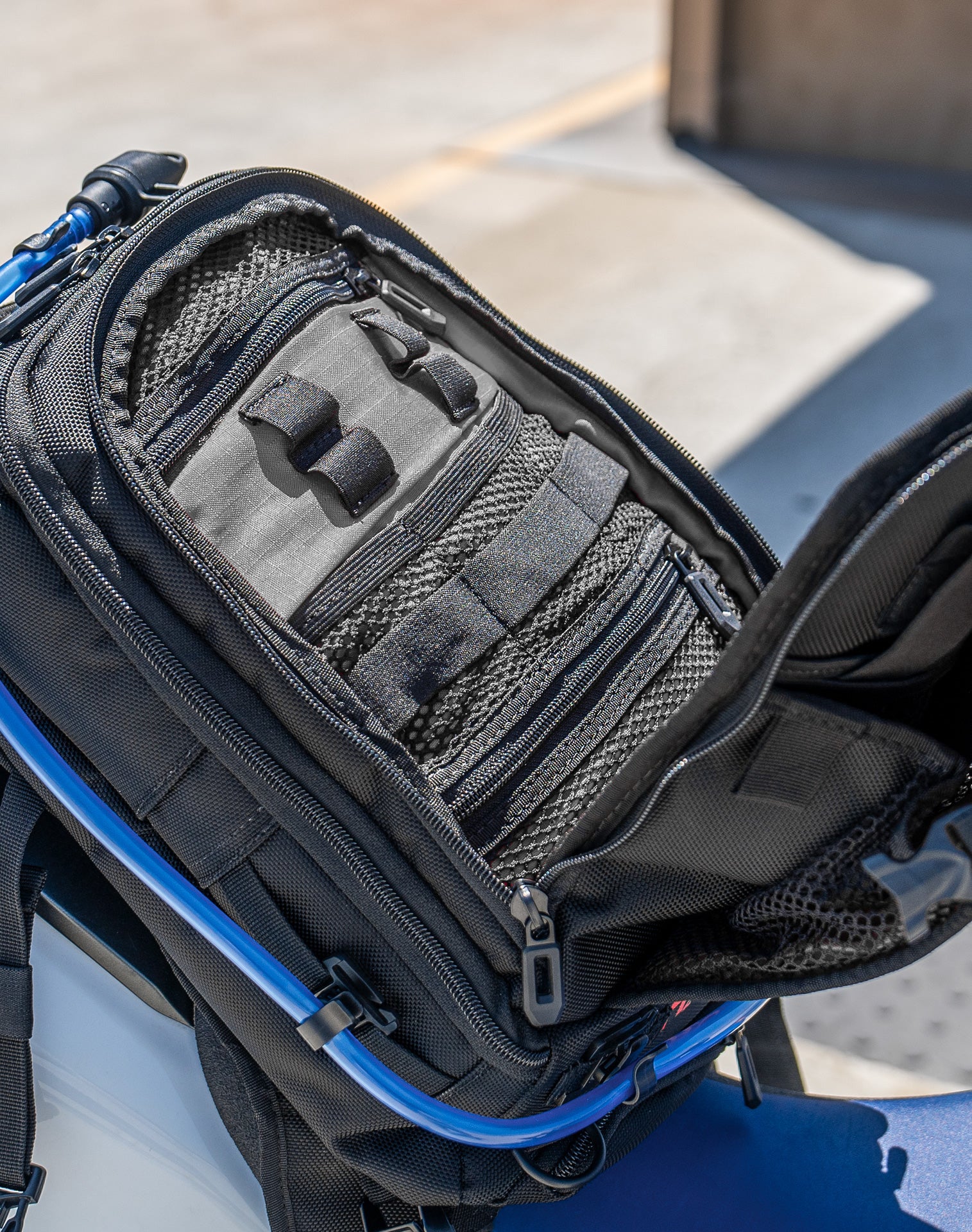 7L - Apex Suzuki ADV Touring Tank Bag with Hydration Pack - Image 6