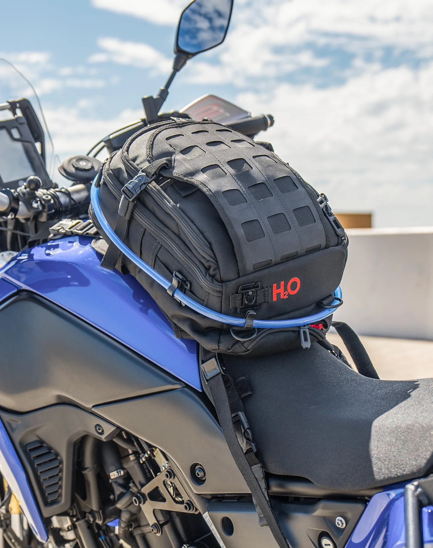 7L - Apex Yamaha ADV Touring Tank Bag with Hydration Pack - Image 4