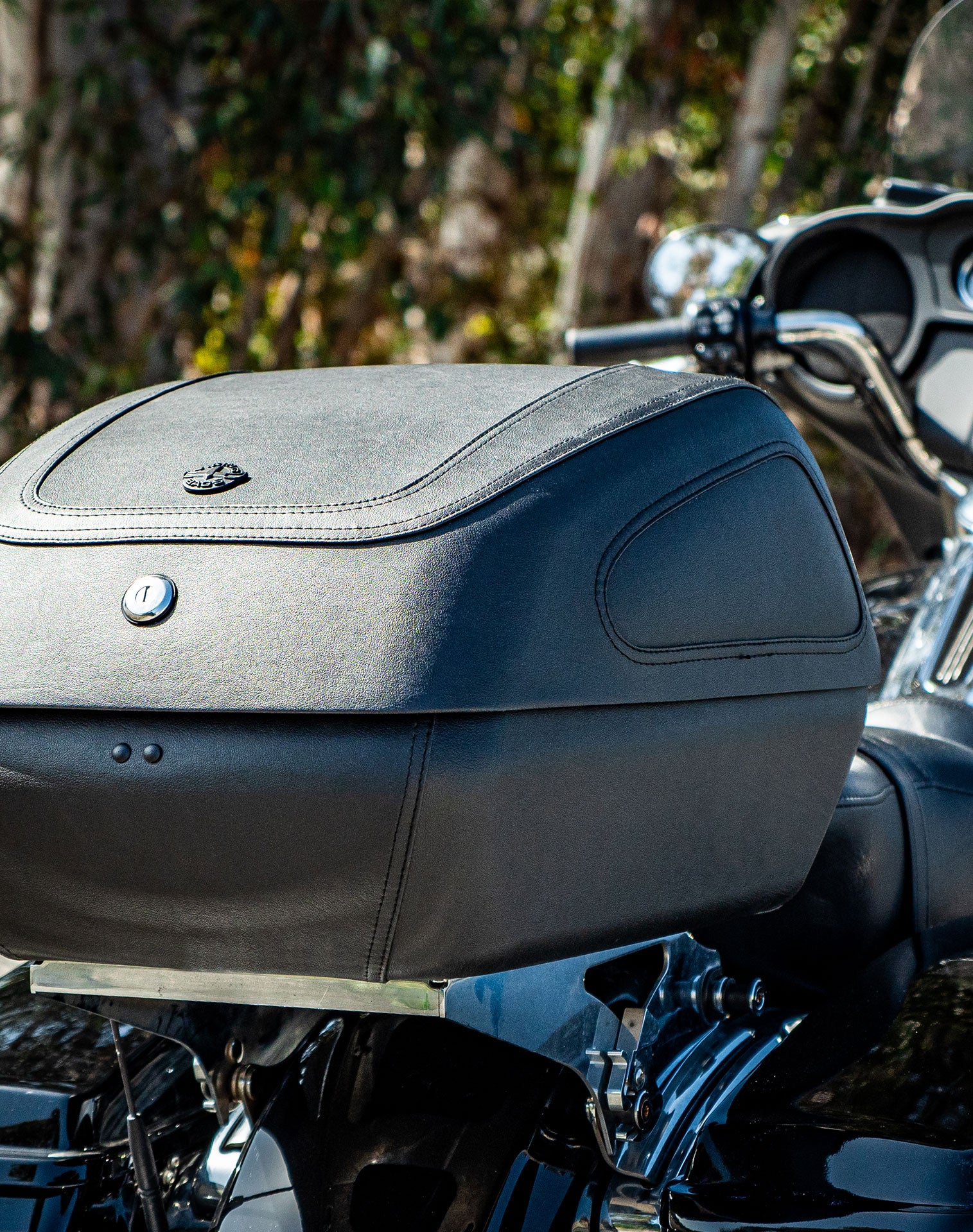 42L - Challenger XL Triumph Leather Wrapped Hard Motorcycle Trunk - Image 6