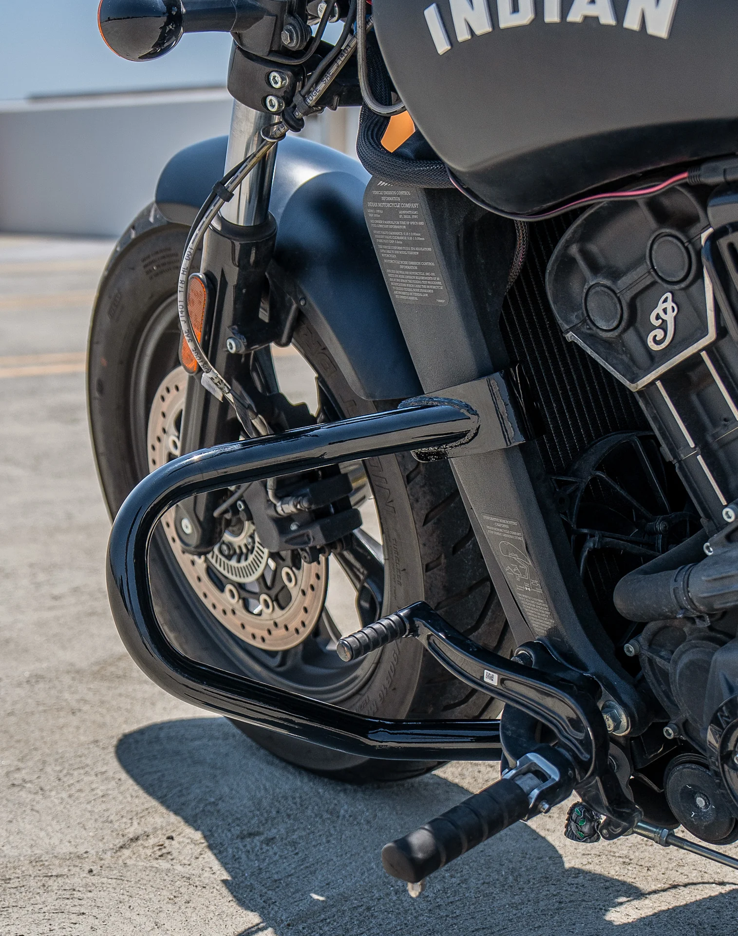 Viking Cherokee Indian Scout Bobber Crash Bar/Engine Guard Gloss Black - Image 5