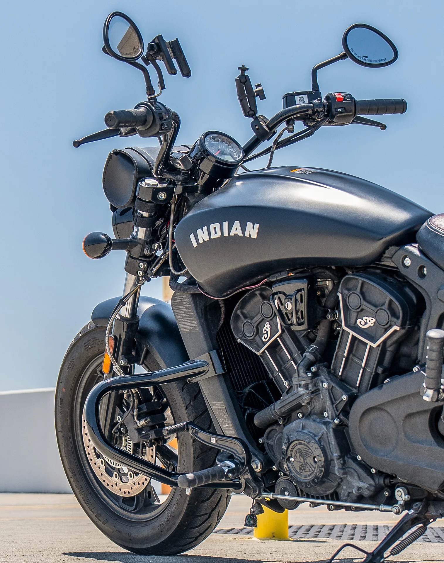 Viking Cherokee Indian Scout Rogue Crash Bar/Engine Guard Gloss Black - Image 4