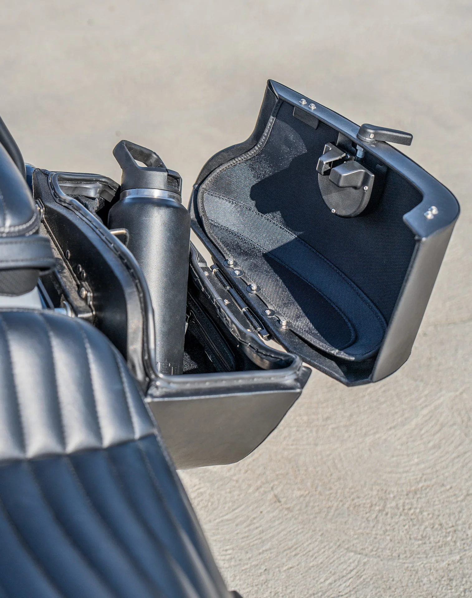 32L - Darkin Large Quick Mount Leather Wrapped Hard Saddlebags for Harley Softail Street Bob FXBB/S - Image 6