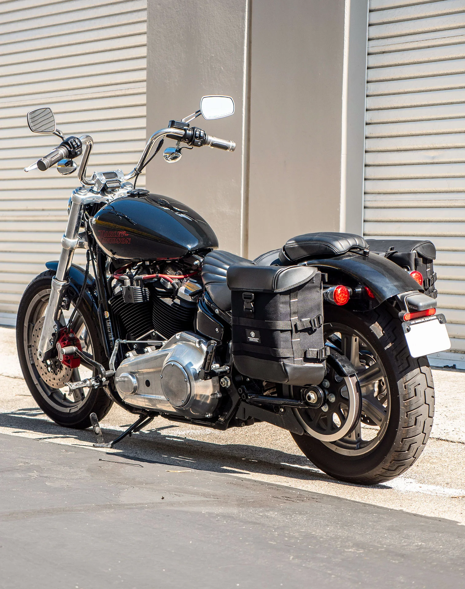 15L - Incognito Quick Mount Medium Solo Motorcycle Saddlebag (Left Only) for Harley Softail Standard FXST - Image 3