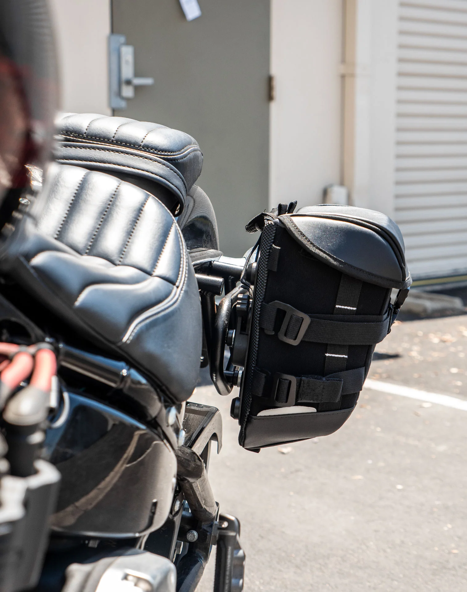 10L - Incognito Quick Mount Small Solo Motorcycle Saddlebag (Left Only) for Harley Softail Standard FXST - Image 5