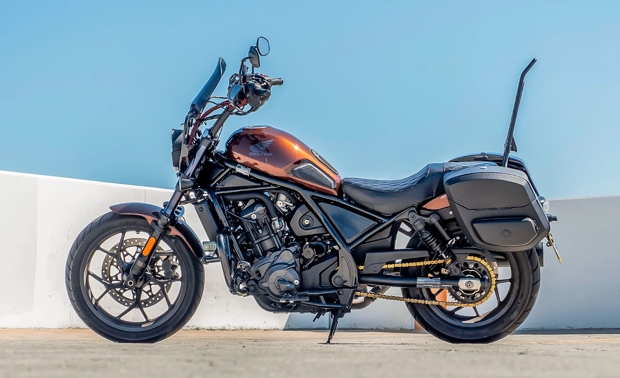 24L - Ironclad Quick-Mount Medium Honda Rebel 1100 Leather Wrapped Hard Saddlebags - Image 2