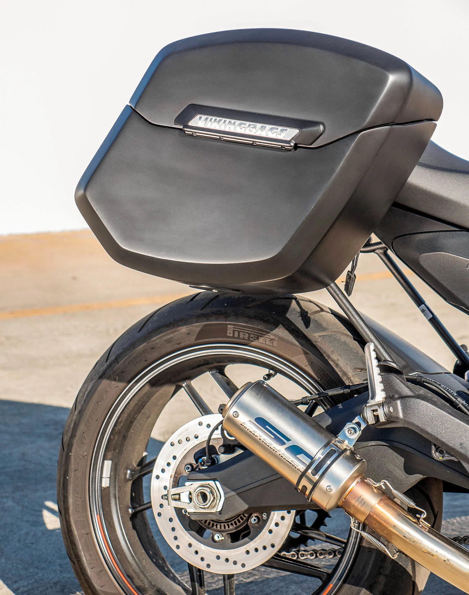 24L - Ironclad Quick-Mount Medium Ducati Monster 797 Matte Hard Saddlebags - Image 4